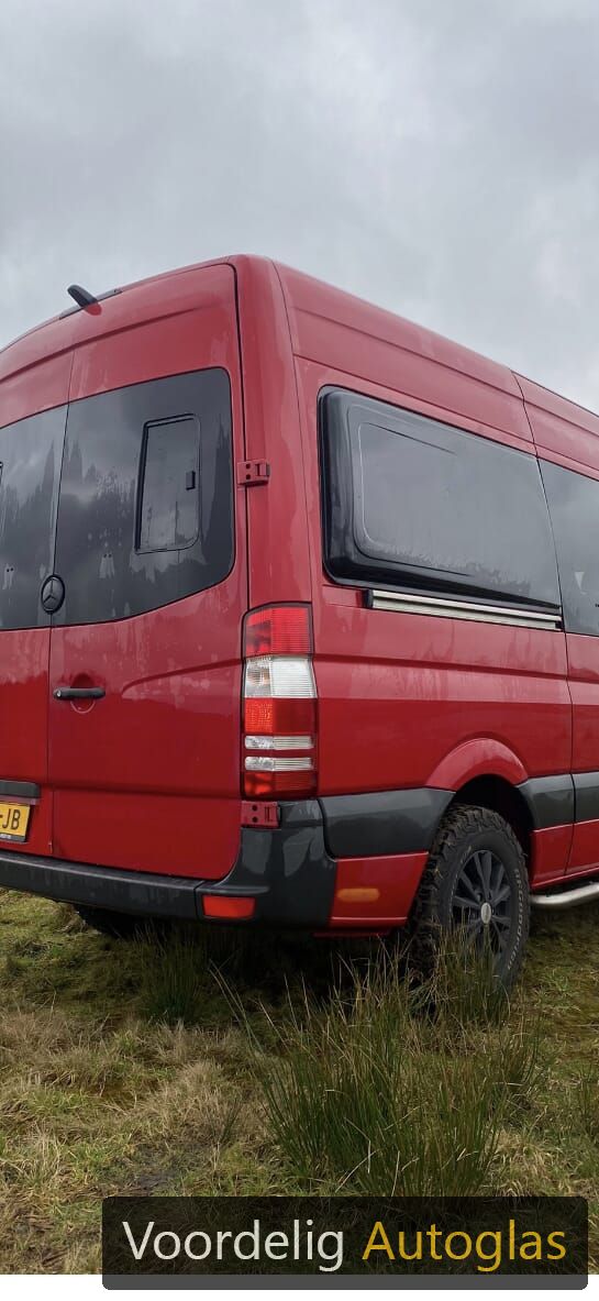 Schuifraam voor achterdeur Mercedes sprinter vanaf 2006 sliding window usado en Menorca