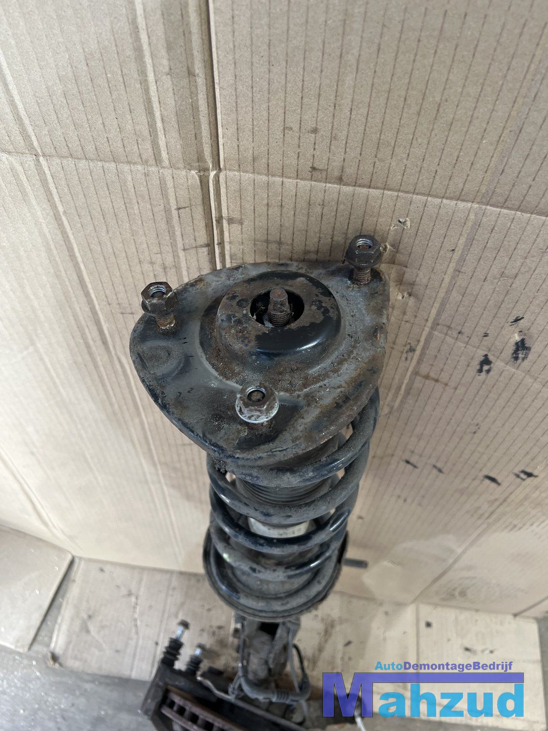 MITSUBISHI COLT 6 Links voor veerpoot fuseelager 2003-2009 strut complete single usado en Menorca foto 2