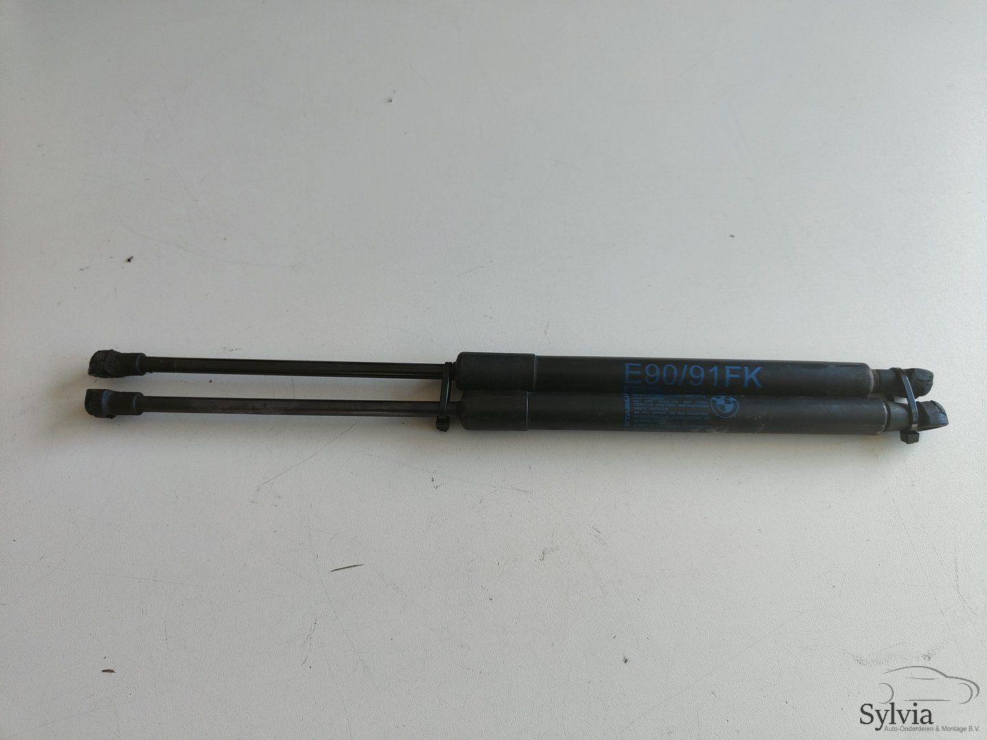 Gasdemper gasveer set voor motorkap BMW 3 serie E90 E91 7060550 gas pressure springs usado en Menorca