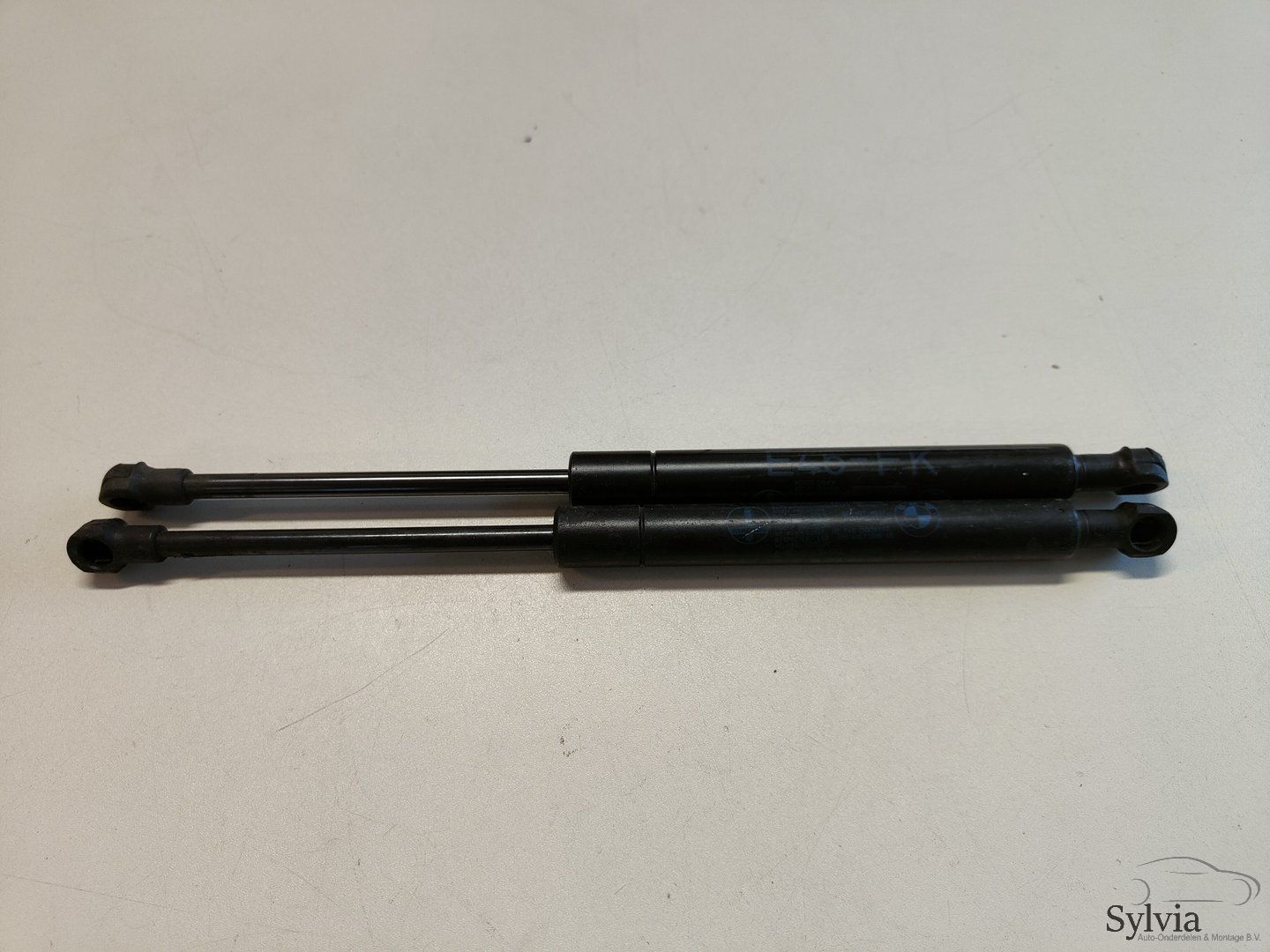 Gasdemper gasveer set voor motorkap BMW 3 serie E46 51238202688 8202688 gas pressure springs usado en Menorca