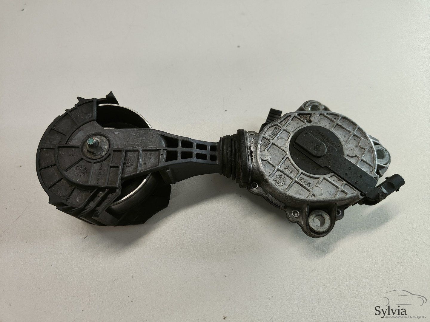Spanrol multiriem BMW 1 / 3 / serie F20 F21 + LCi F30 F31 N13 11287598832 7598832 tensioner tension pulley timing belt usado en Menorca