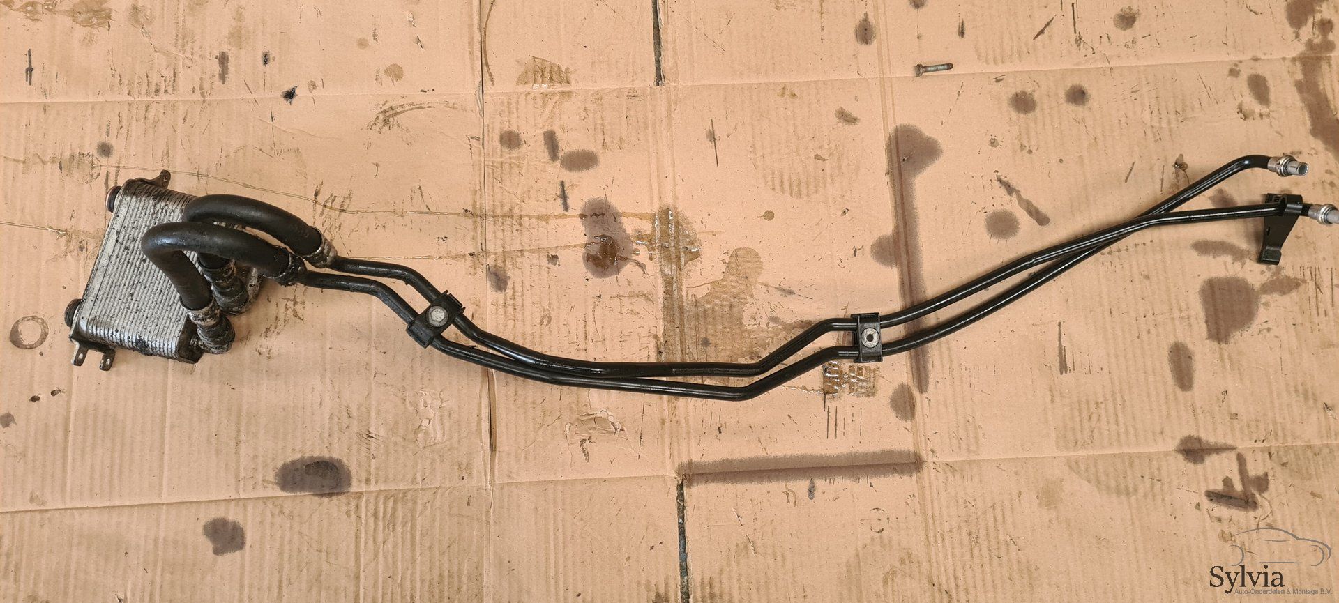 Warmtewisselaar oliekoeler automaatbak met Leiding N52 N53 BMW 5 serie E60 E61 17117534896 7534896 heat regulator usado en Menorca