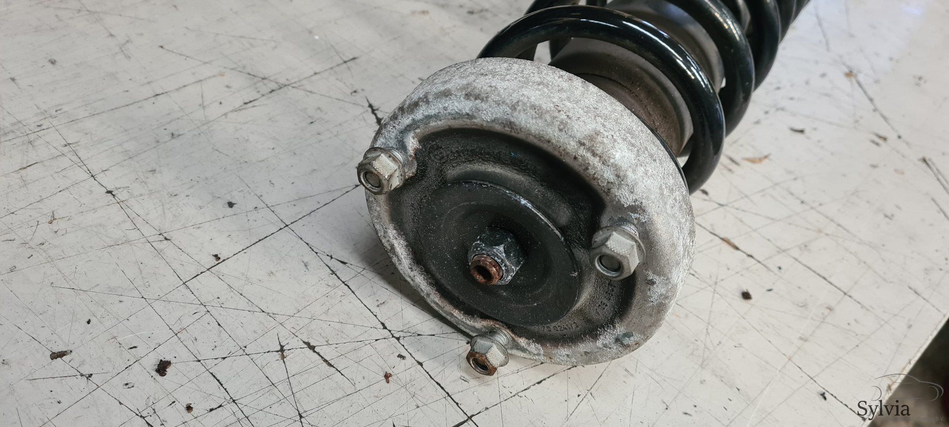 Veerpoot schokdemper achter BMW 6 serie E64 cabrio 6767733 strut complete left and right usado en Menorca foto 2