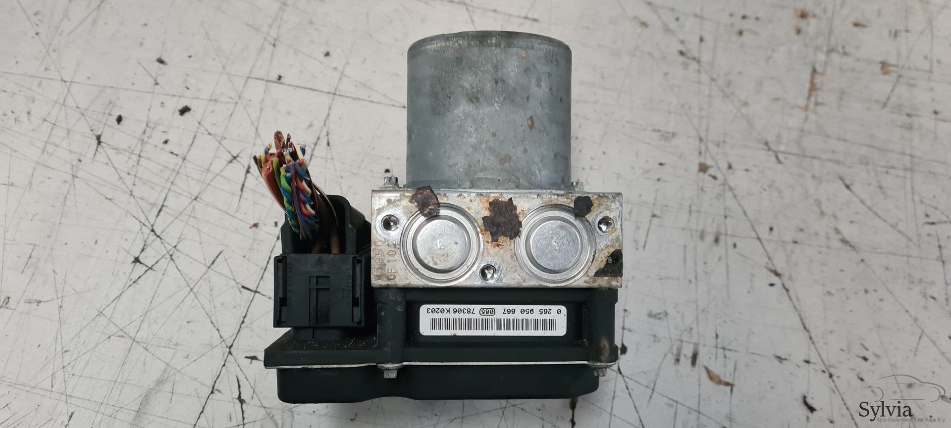 ABS Pomp BMW 5 / 6 serie E60 E61 E63 E64 6777801 / 6777803 abs pump usado en Menorca foto 4