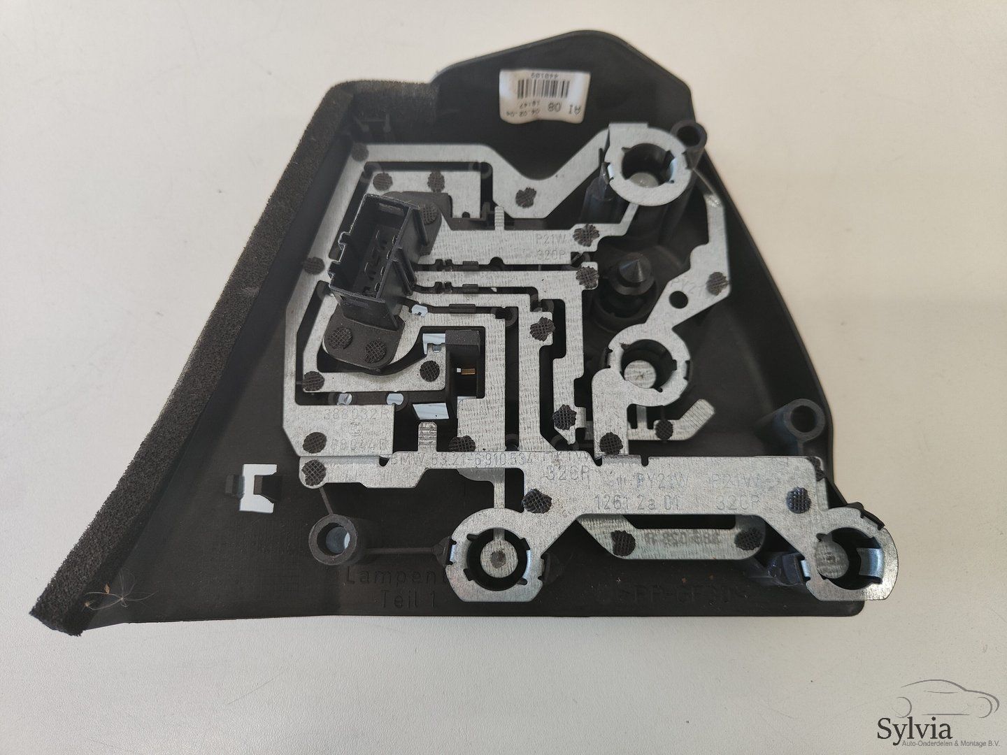 Lamp fitting rechts achter BMW 3 serie E46 Sedan model na 9/2001 6910534 fitting usado en Menorca