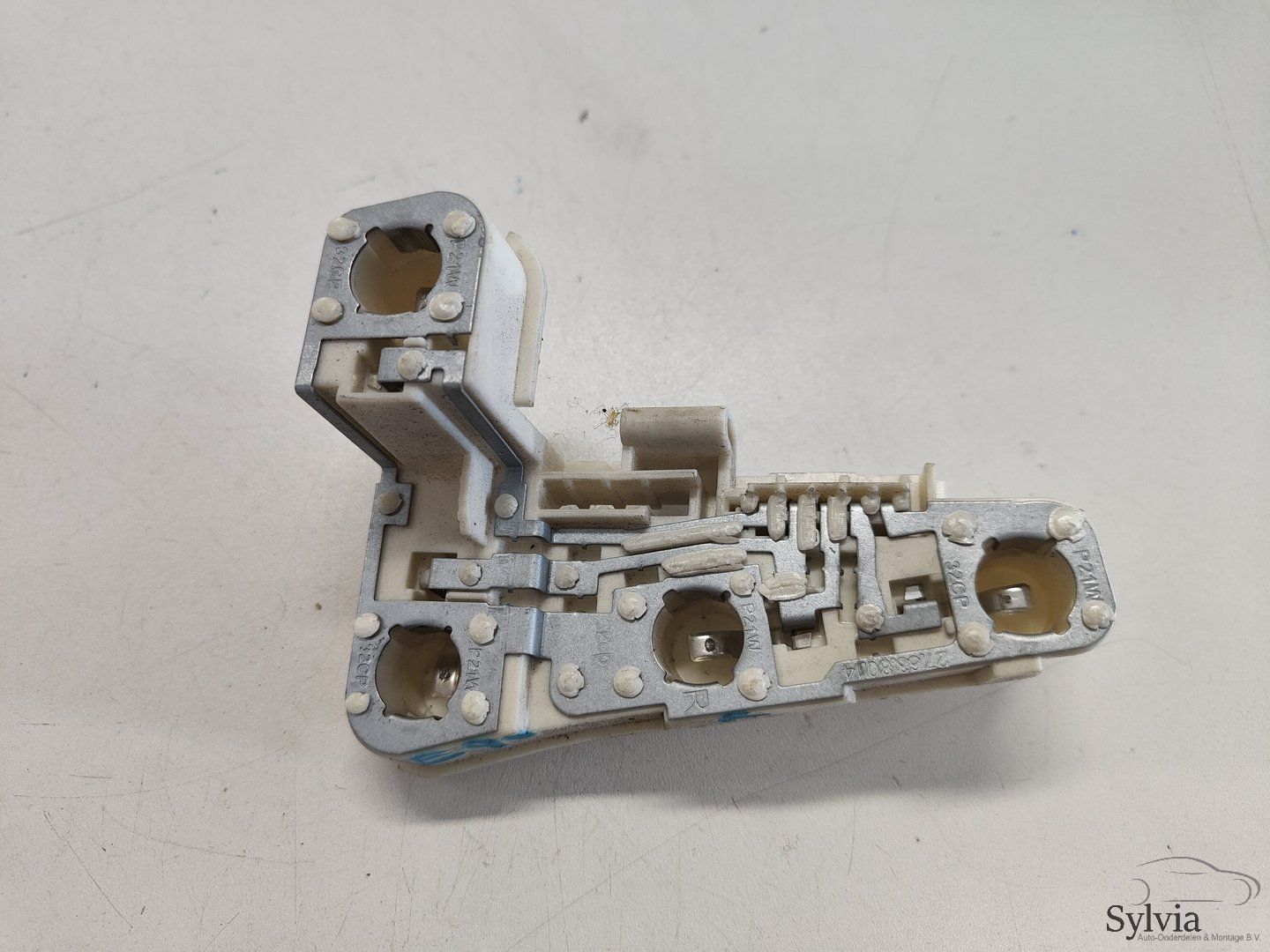Lamp fitting achter klep rechts BMW 3 serie E90 6937474 fitting usado en Menorca