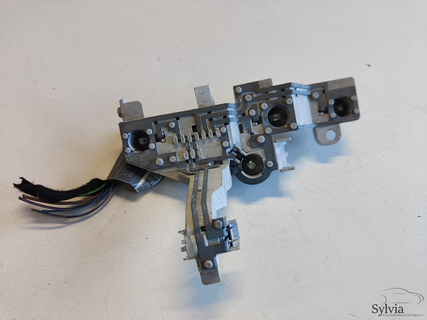 Lamp fitting achterlicht links BMW 1 serie E81 7164963 63217164963 fitting usado en Menorca