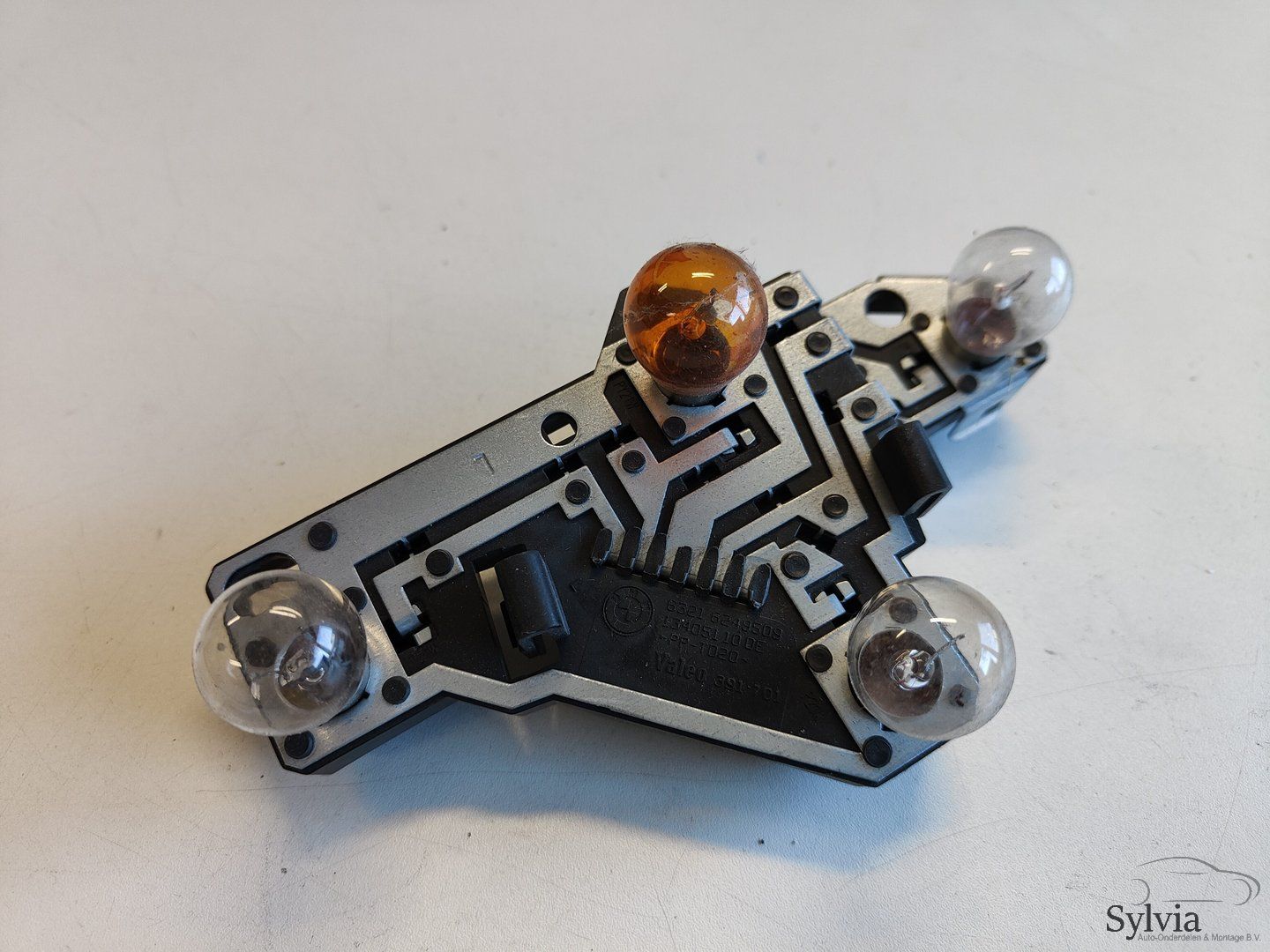 Lamp fitting achterlicht links BMW 1 serie E81 6249509 63216249509 fitting usado en Menorca