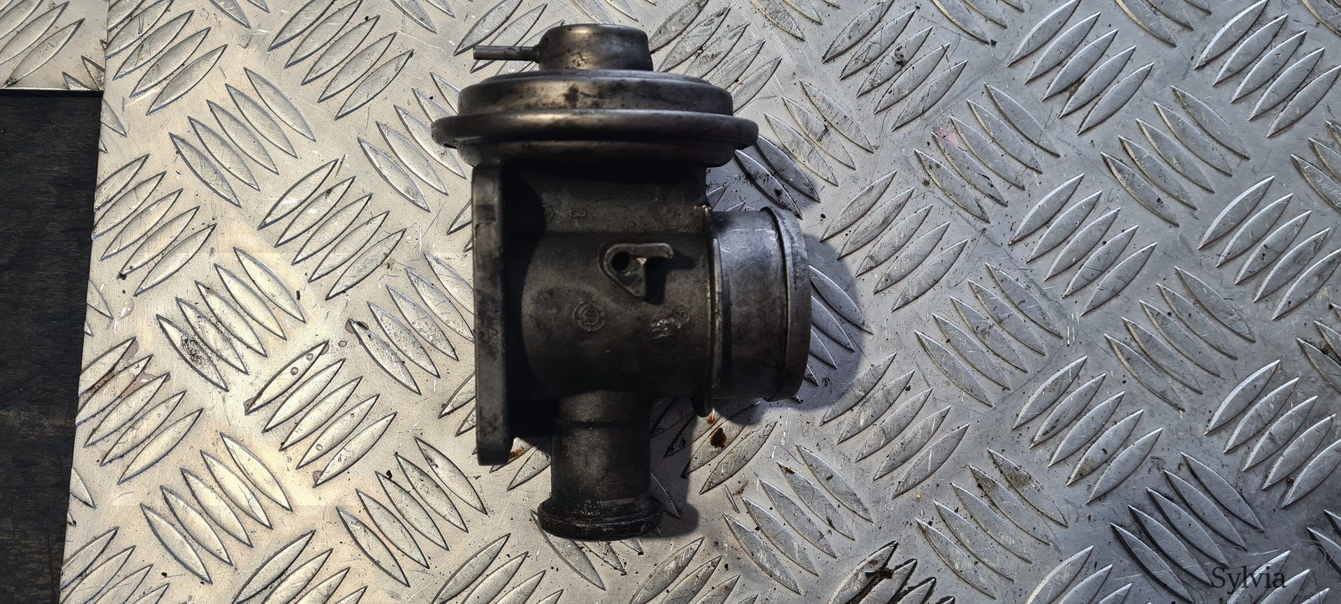 EGR klep Ventiel BMW 3 / 5 / 7 serie E46 E39 E38 E65 X5 E53 M47 M57 7785789 egr valve usado en Menorca