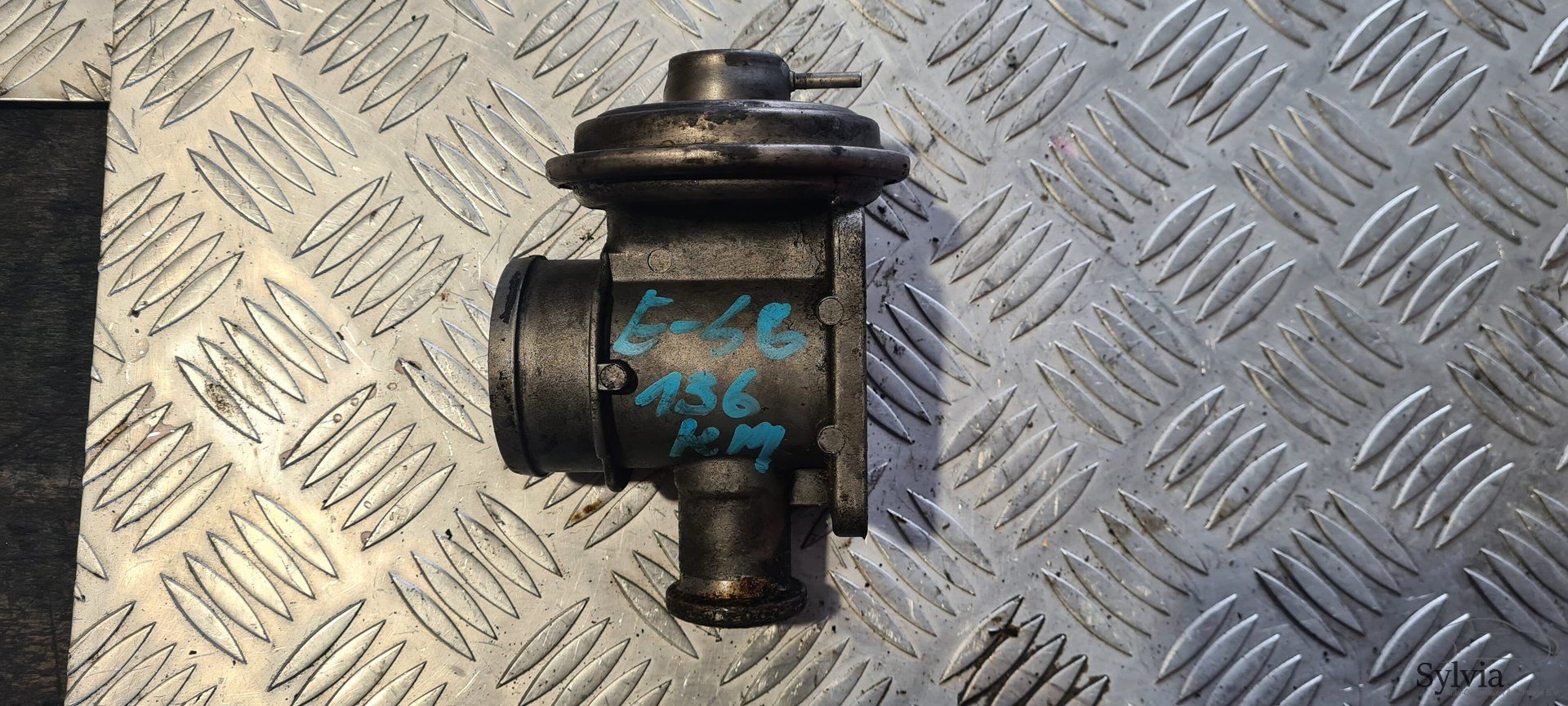 EGR klep Ventiel BMW 3 / 5 / 7 serie E46 E39 E38 E65 X5 E53 M47 M57 7785789 egr valve usado en Menorca foto 3