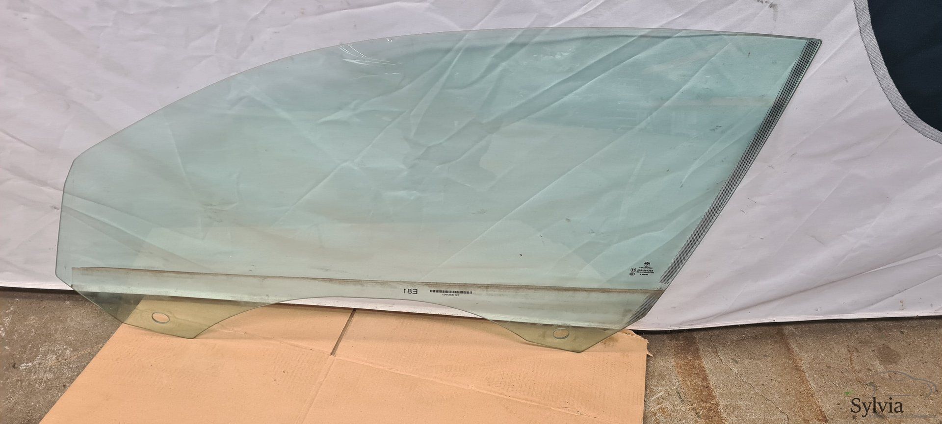 Zijruit raam voordeur links BMW 1 serie E81 E82 51337165579 7165579 door window single usado en Menorca