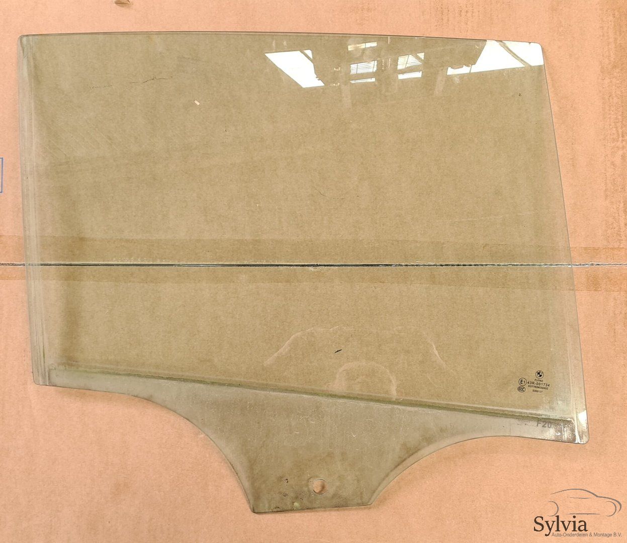 Zijruit raam achterdeur rechts BMW 1 serie F20 7242558 door window single usado en Menorca