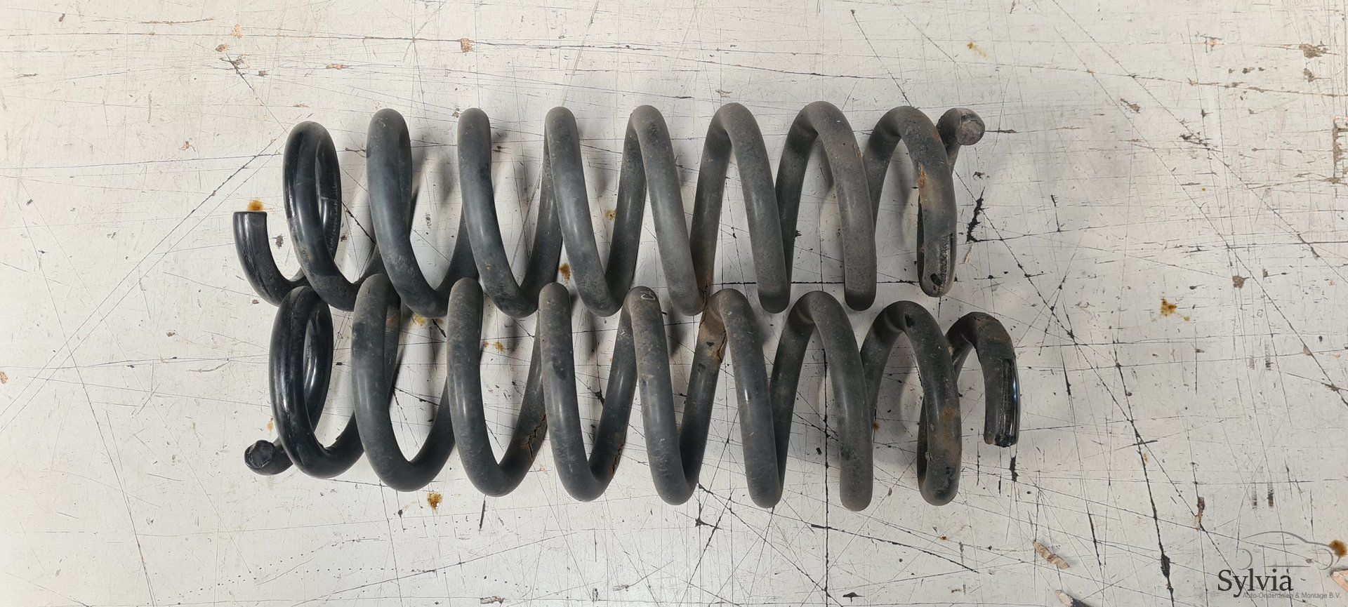 Achterveren Spiraal set van 2 links en rechts C4 BMW 1 serie E88 Cabrio spring spiral left and right usado en Menorca