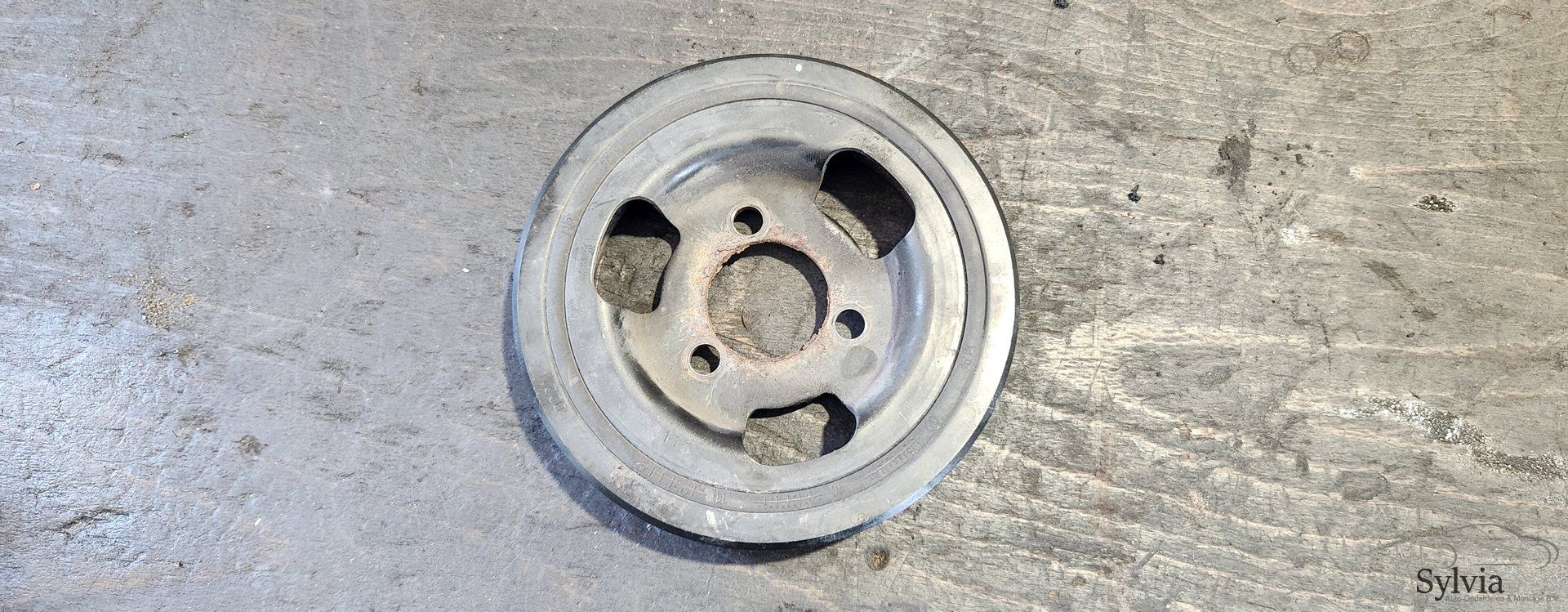 Krukaspoelie vibratie demper BMW 1 / 3 serie F20 F21 F30 F31 N13 11237562801 7562801 11237638551 crankshaft pulley usado en Menorca