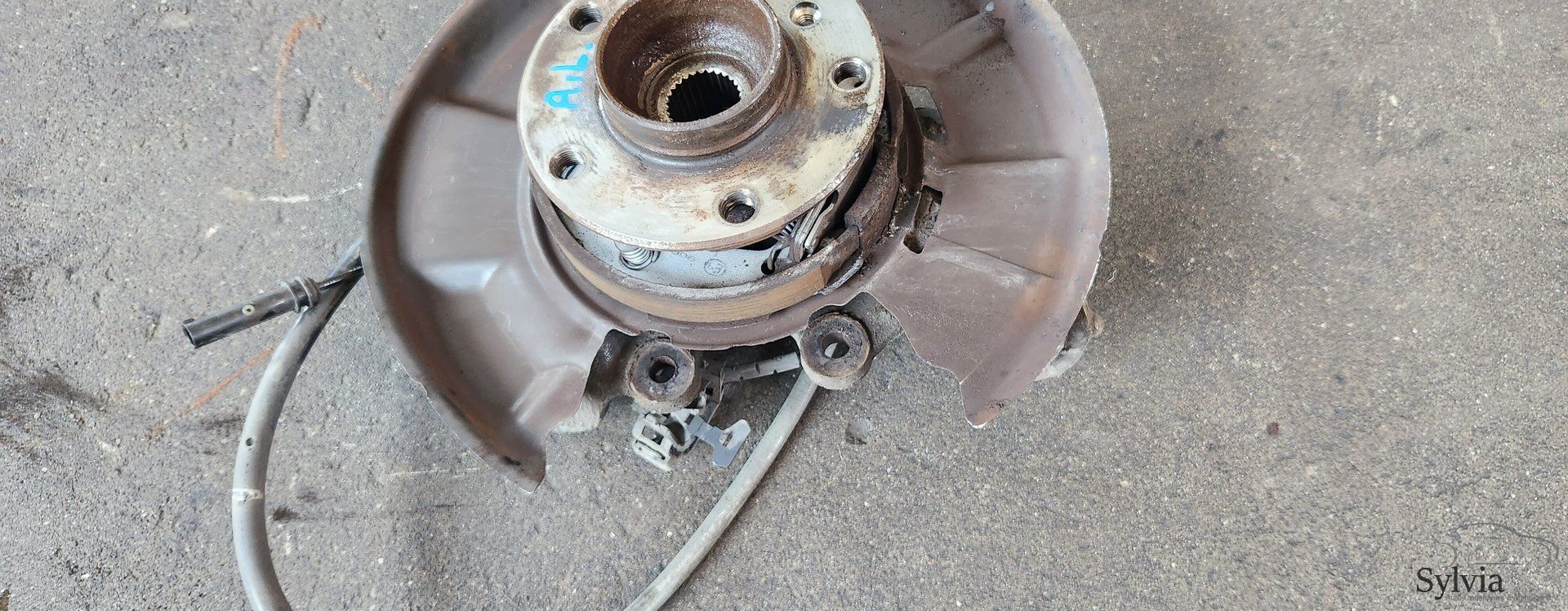 Fusee linksachter BMW 1 / 2 / 4 F20 F21 F22 F23 F33 F36 33326792515 6792515 fusee and accessories usado en Menorca foto 2