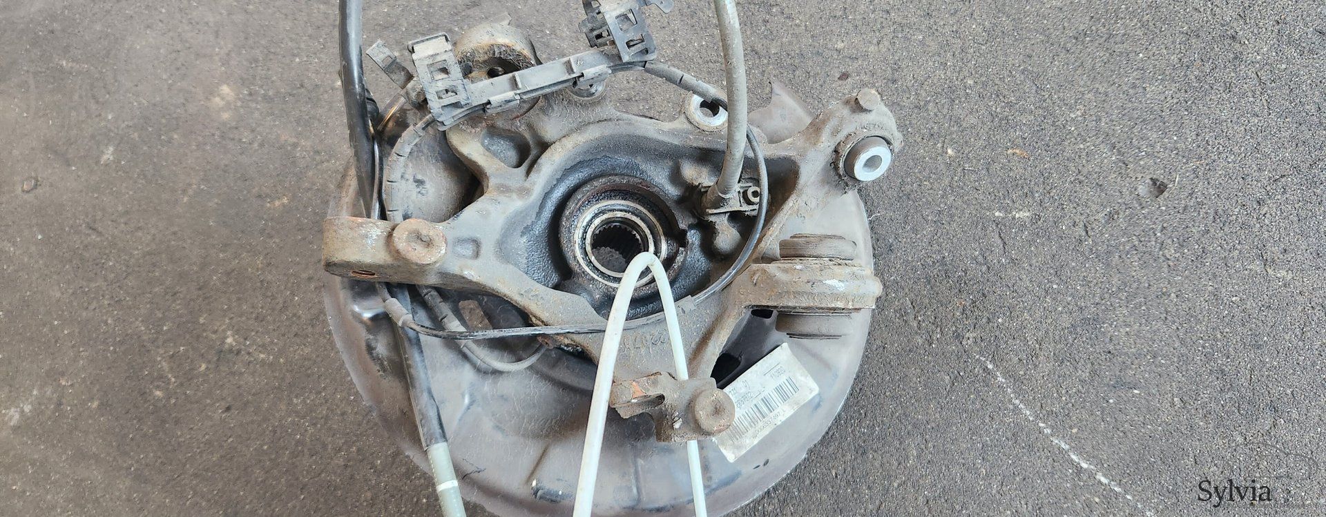 Fusee linksachter BMW 1 / 2 / 4 F20 F21 F22 F23 F33 F36 33326792515 6792515 fusee and accessories usado en Menorca foto 4