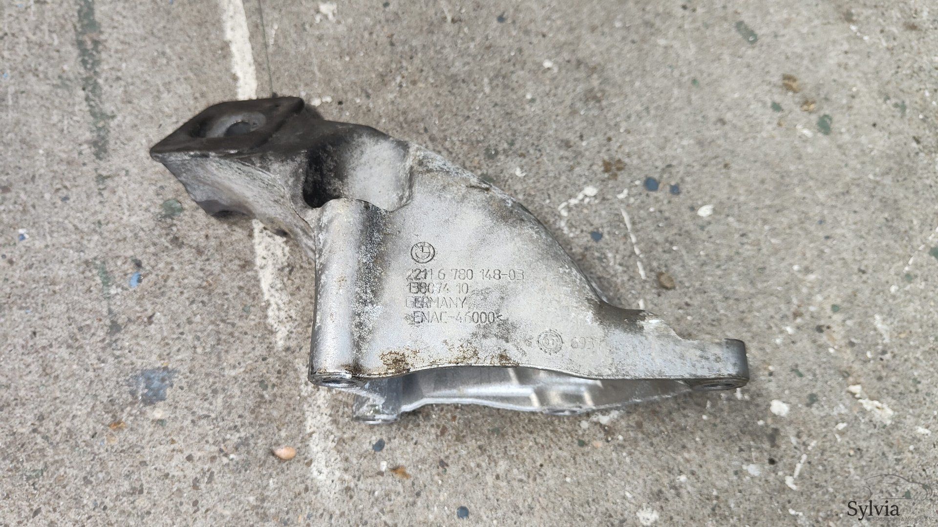Motorsteun rechts N63 BMW X5 / X6 serie E70 E71 F15 F16 22116780148 6780148 engine mount engine rubber usado en Menorca foto 2