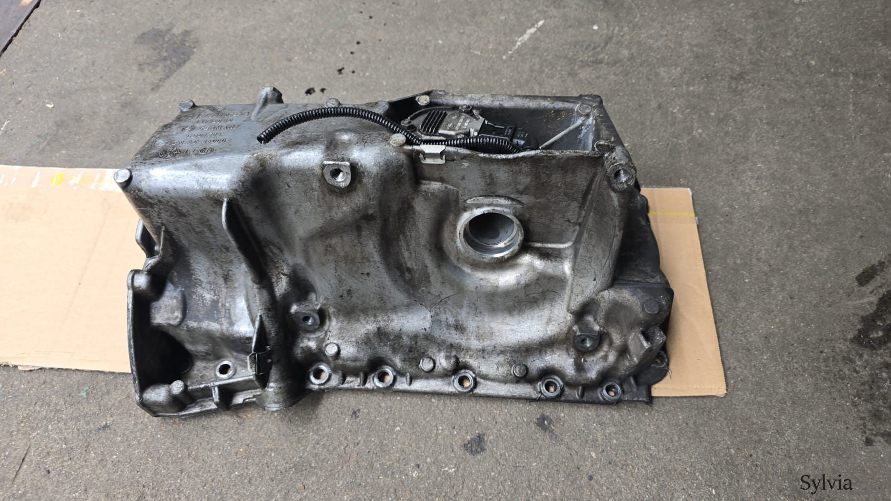 Oliepan carterpan BMW X3 E83 LCi N47 E83 X3 11137803072 37803072 sump usado en Menorca foto 2