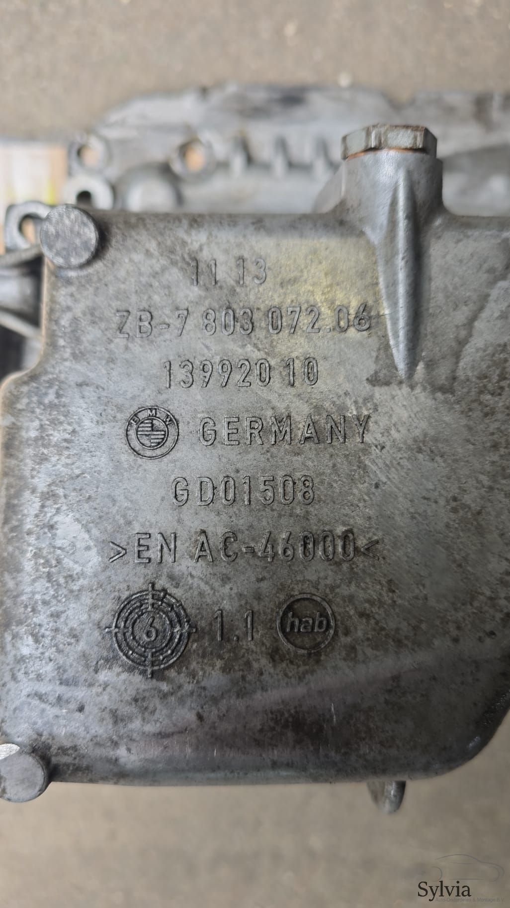 Oliepan carterpan BMW X3 E83 LCi N47 E83 X3 11137803072 37803072 sump usado en Menorca foto 4