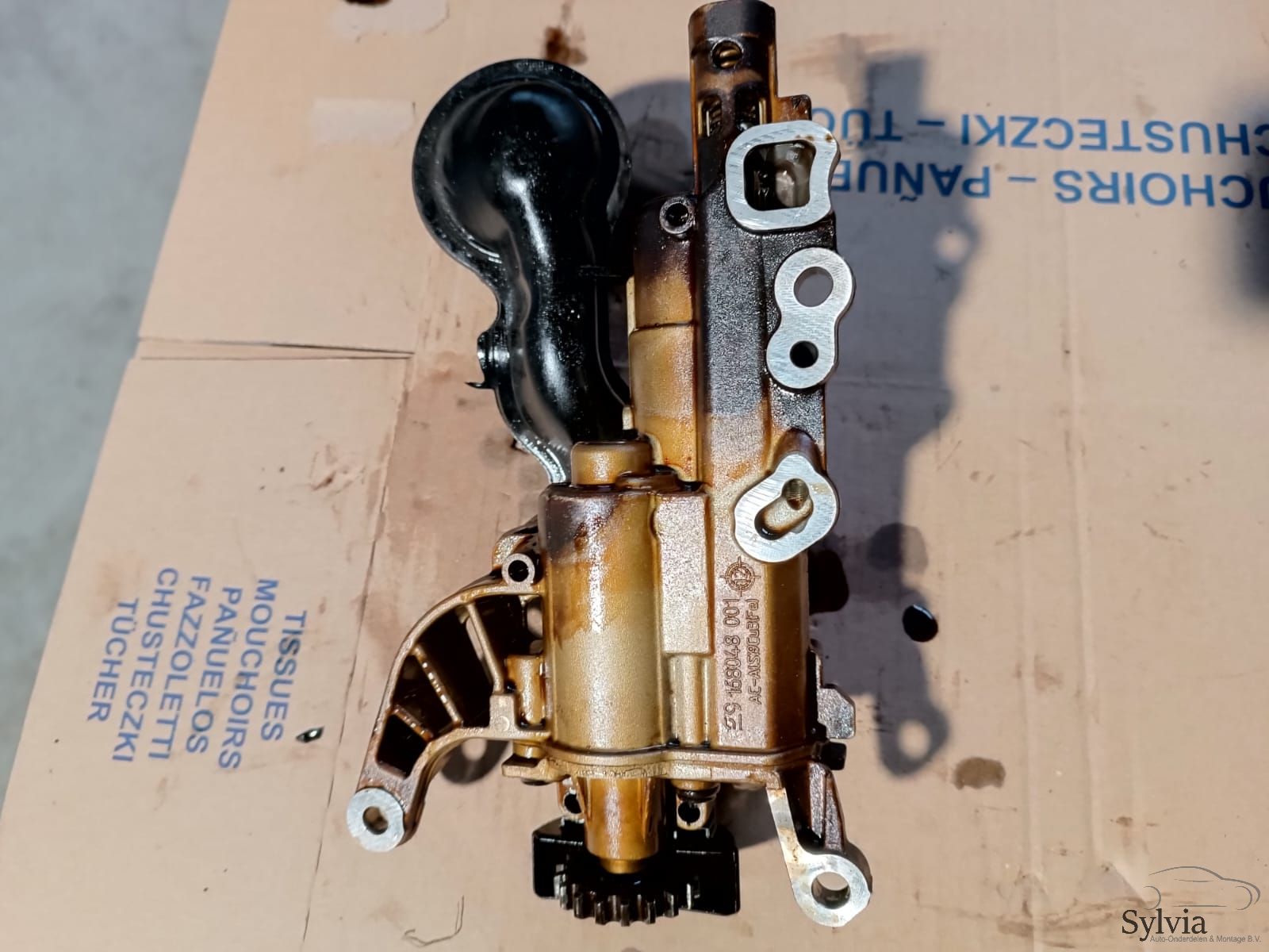 Oliepomp BMW 1 / 3 serie F20 F21 F30 F31 motorcode N16B16A 11417600466 17600466 oil pump usado en Menorca
