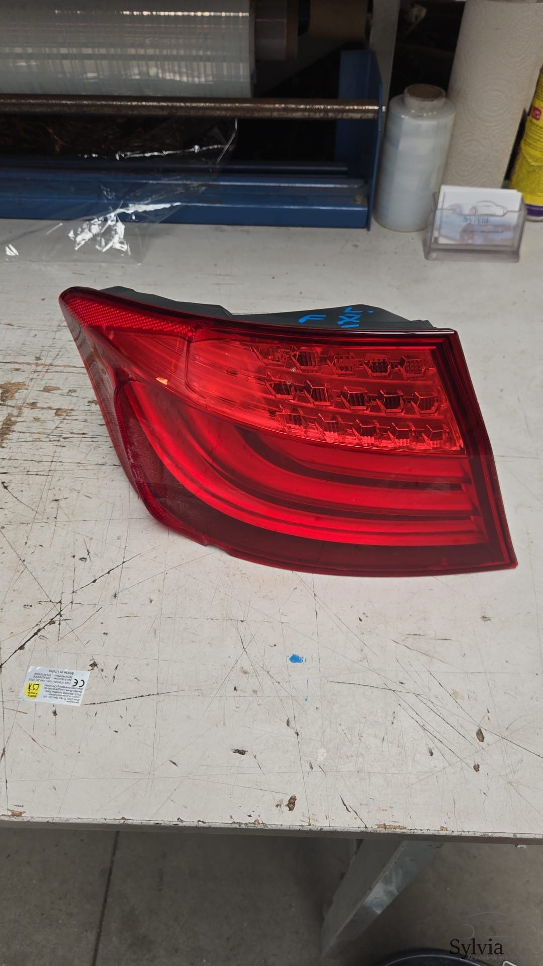 Achterlicht links op scherm BMW 5 Serie F10 63217203229 7203229 63217306161 7306161 tail light single usado en Menorca