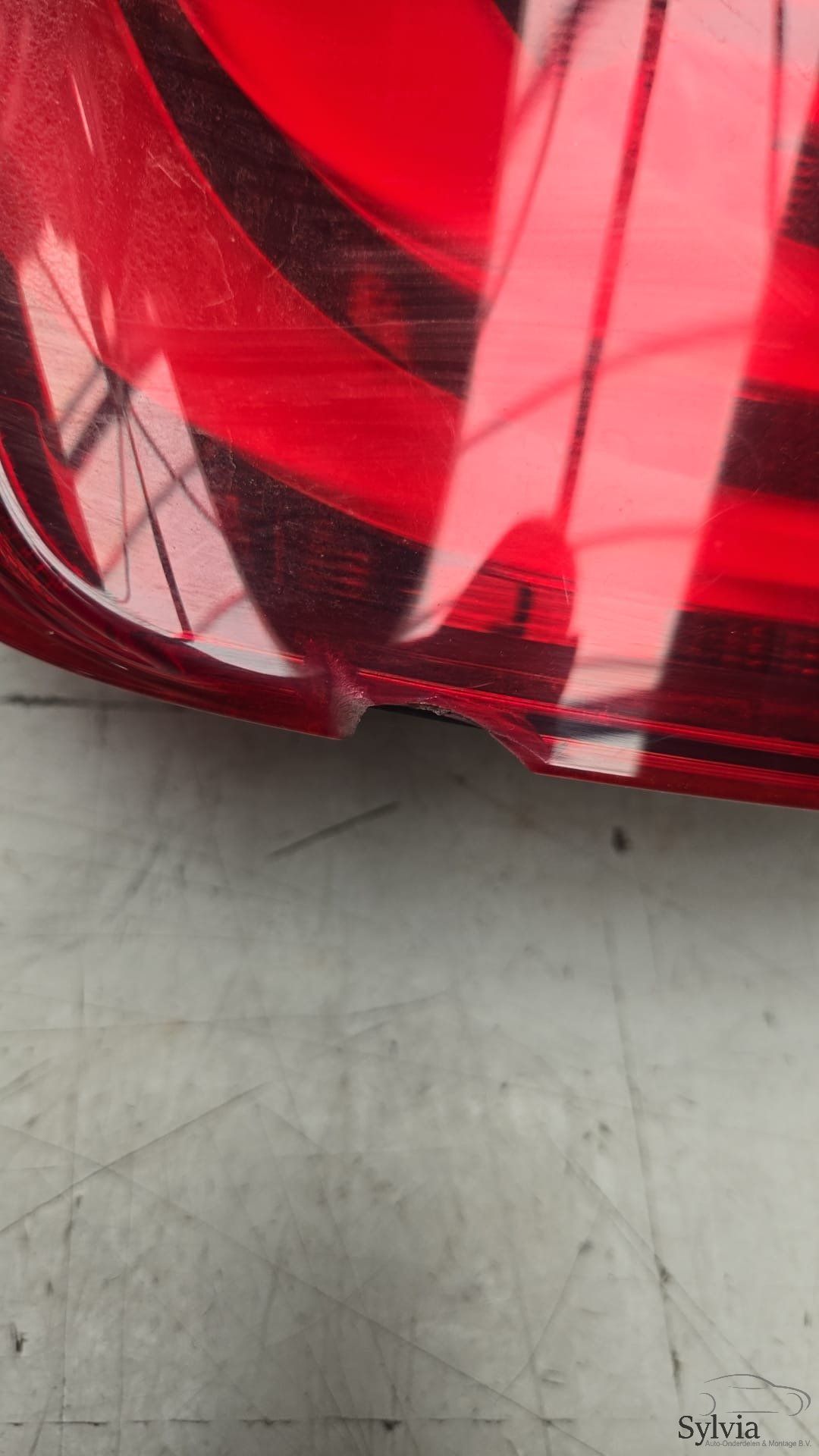 Achterlicht links op scherm BMW 5 Serie F10 63217203229 7203229 63217306161 7306161 tail light single usado en Menorca foto 2