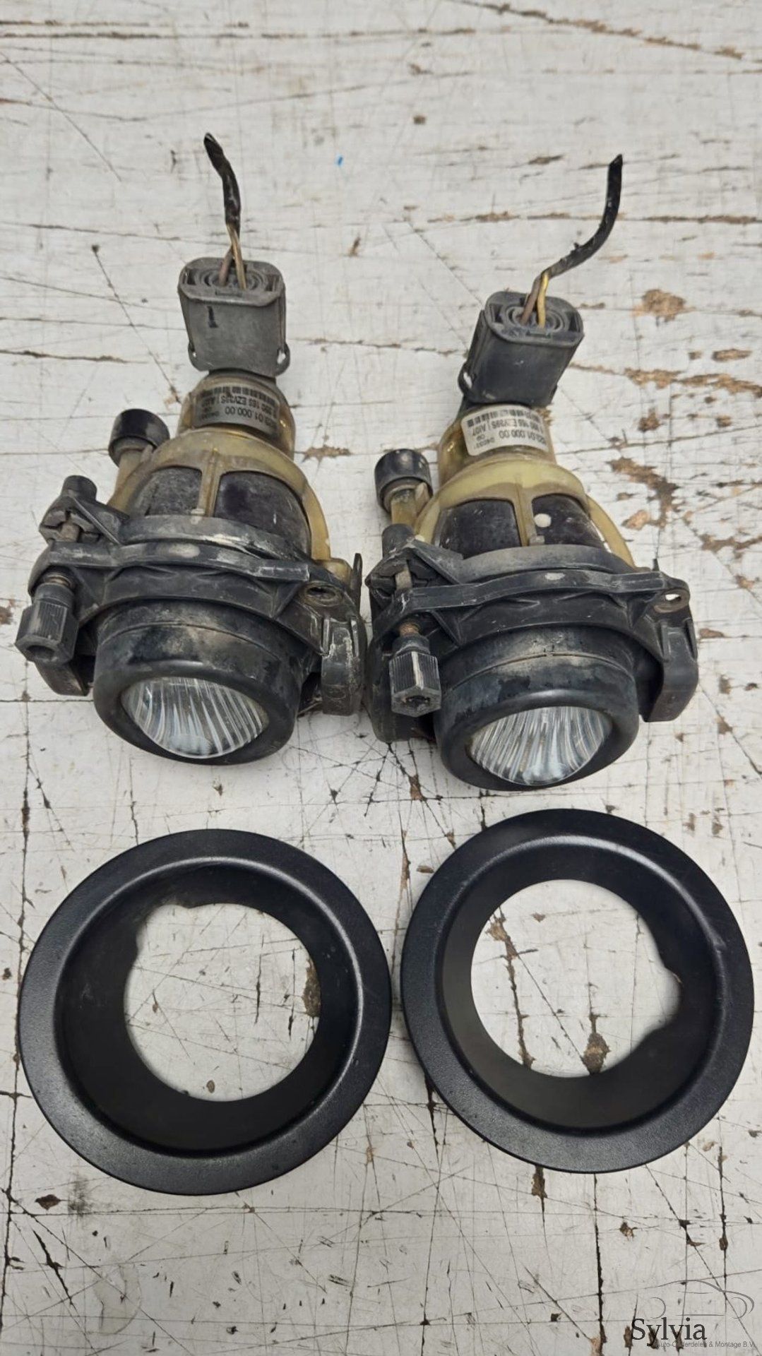 Mistlampen Complete Set BMW X3 serie E83 63176990165 6990165 51113400911 3400911 51113400912 3400912 fog lamp front left and right usado en Menorca