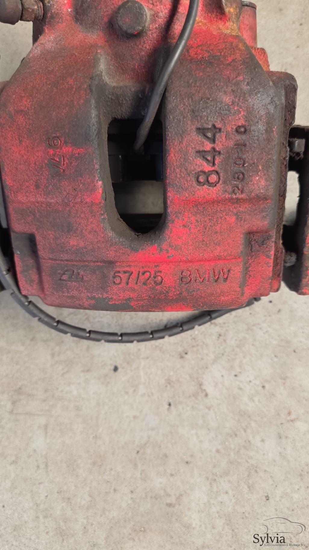 Remschijf remblokken en remklauwen set voorzijde BMW 3 / Z4 serie E46 E85 E86 34116864047 6864047 34116765881 6765881 34116765882 6765882 34116779652 6779652 brake disk and brake pads left and right usado en Menorca foto 3