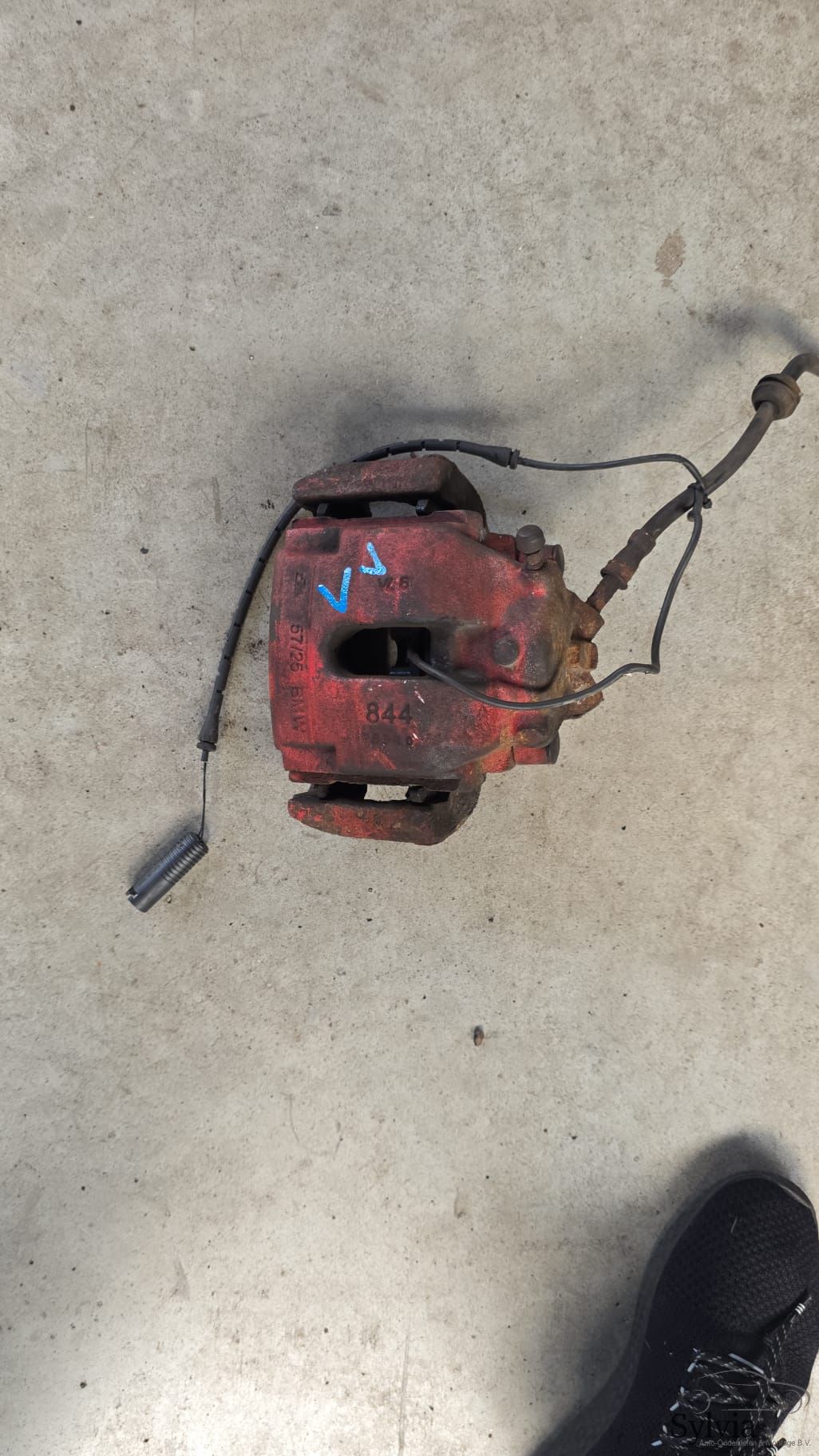 Remschijf remblokken en remklauwen set voorzijde BMW 3 / Z4 serie E46 E85 E86 34116864047 6864047 34116765881 6765881 34116765882 6765882 34116779652 6779652 brake disk and brake pads left and right usado en Menorca foto 5