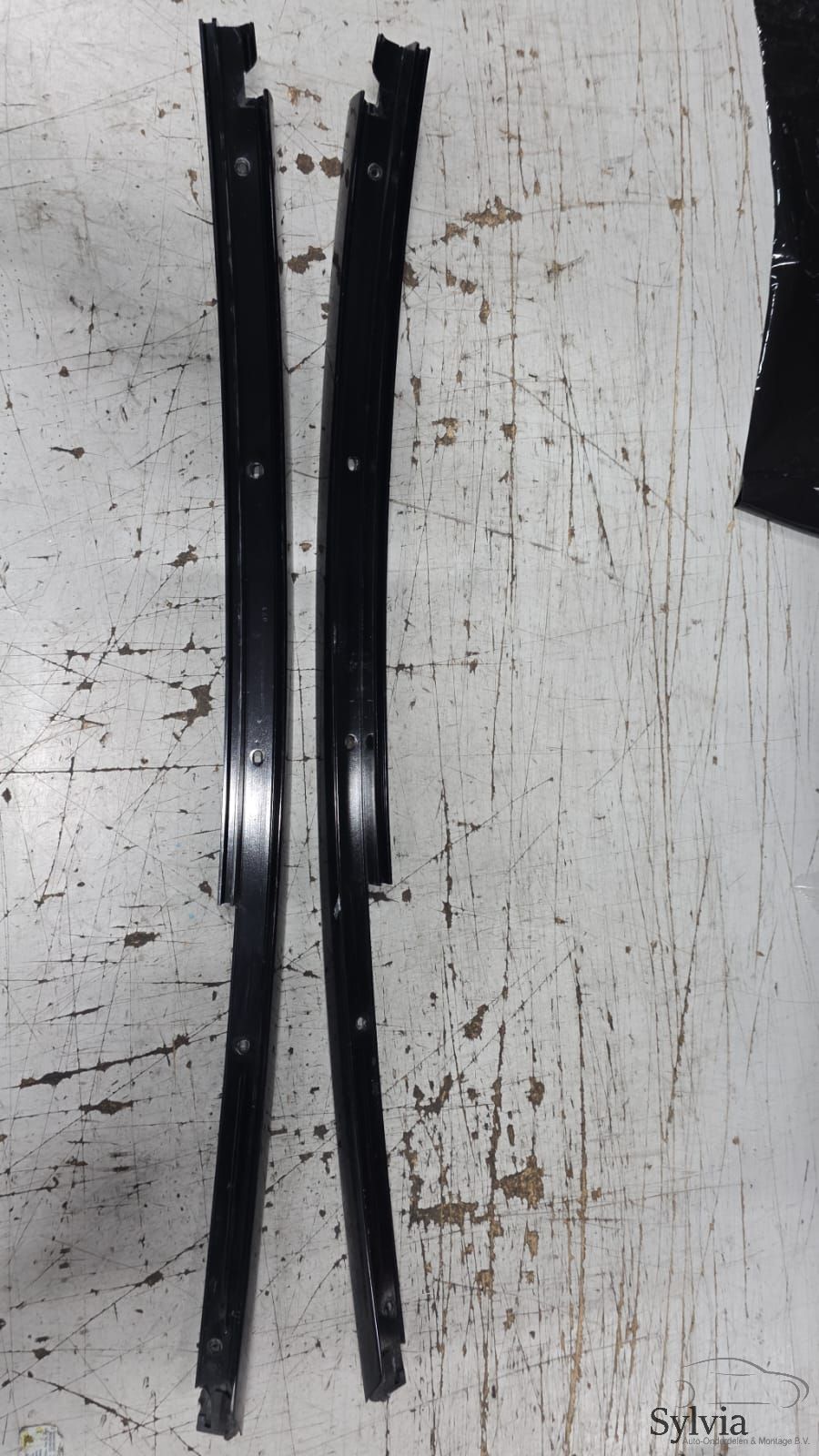 Sierlijsten zijramen A stijl afdekking links en rechts BMW 3 serie E46 Cabrio 51717894359 7894359 51717894360 7894360 decorative frame decorative strip interior other usado en Menorca