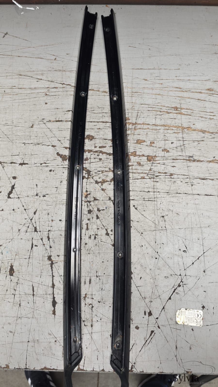 Sierlijsten zijramen A stijl afdekking links en rechts BMW 1 serie E88 51767164995 7164995 51767164996 7164996 decorative frame decorative strip interior other usado en Menorca
