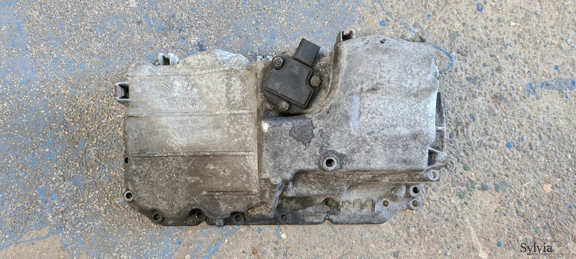 Oliepan carterpan BMW N47 7797969 sump usado en Menorca