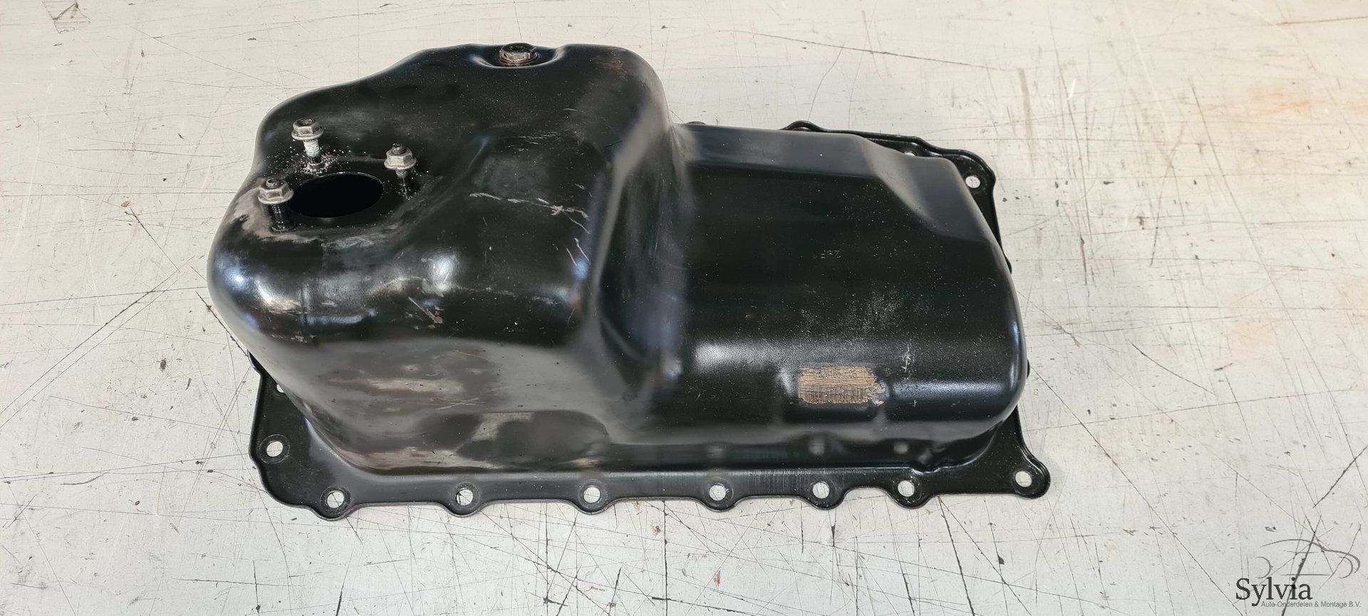 Oliepan carterpan BMW 1 / 3 serie E81 E87 E88 E82 E90 E91 E92 E93 N43 N45N N46N 7568566 sump usado en Menorca