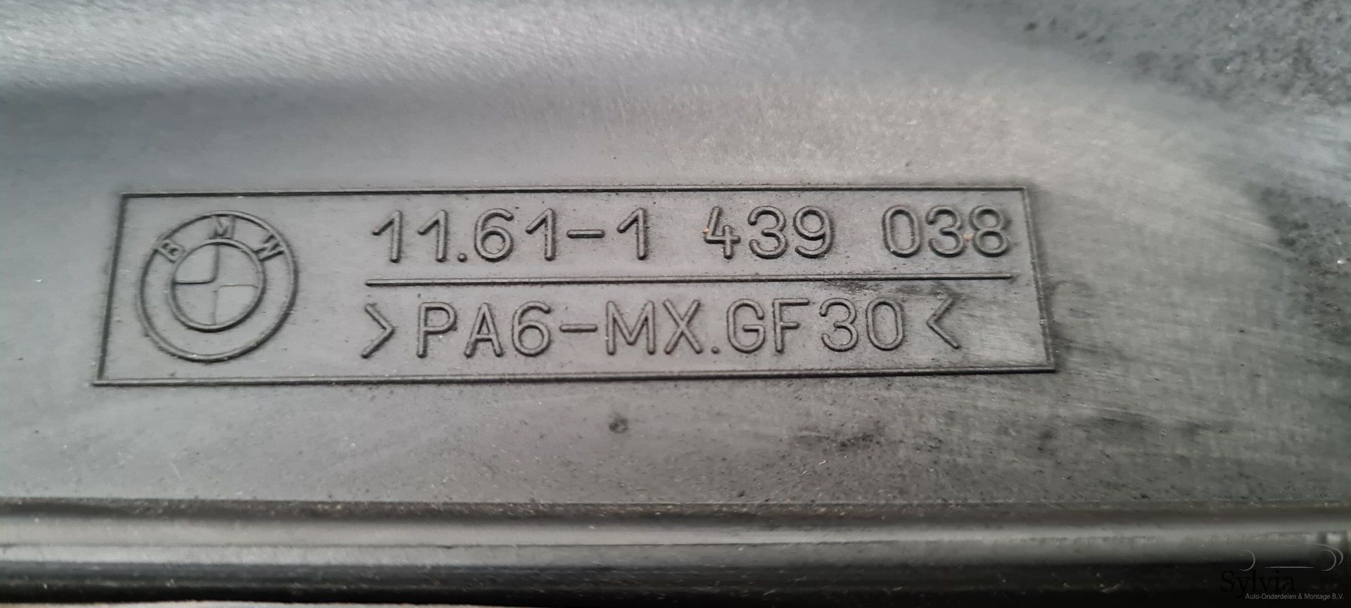 Motor Afdekplaat BMW X5 E53 V8 1439038 engine cover usado en Menorca foto 3