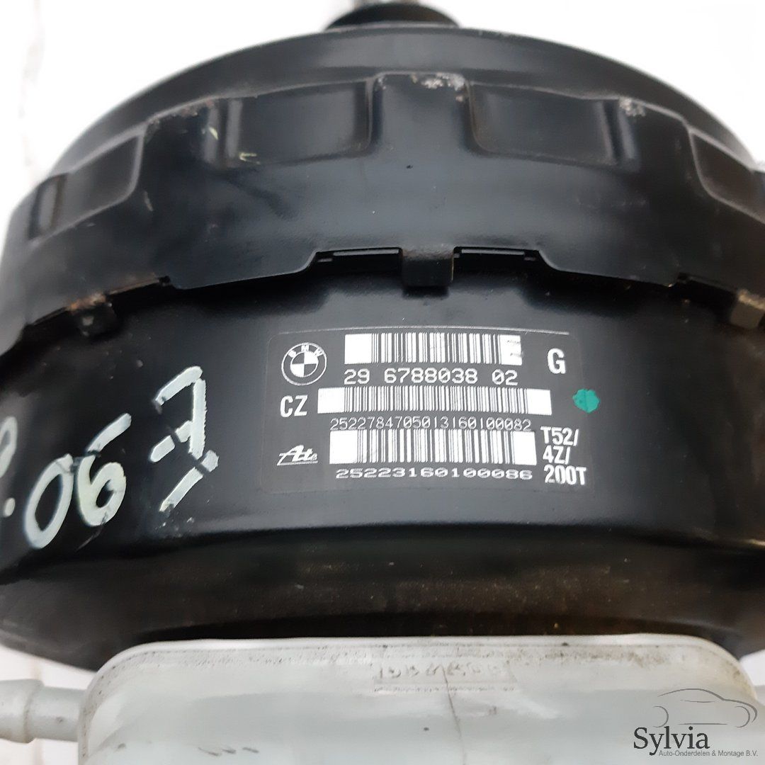 Rembekrachtiger BMW 3-Serie E90 E91 E92 E93 320d N47 N47N 6788038 brake booster usado en Menorca foto 5