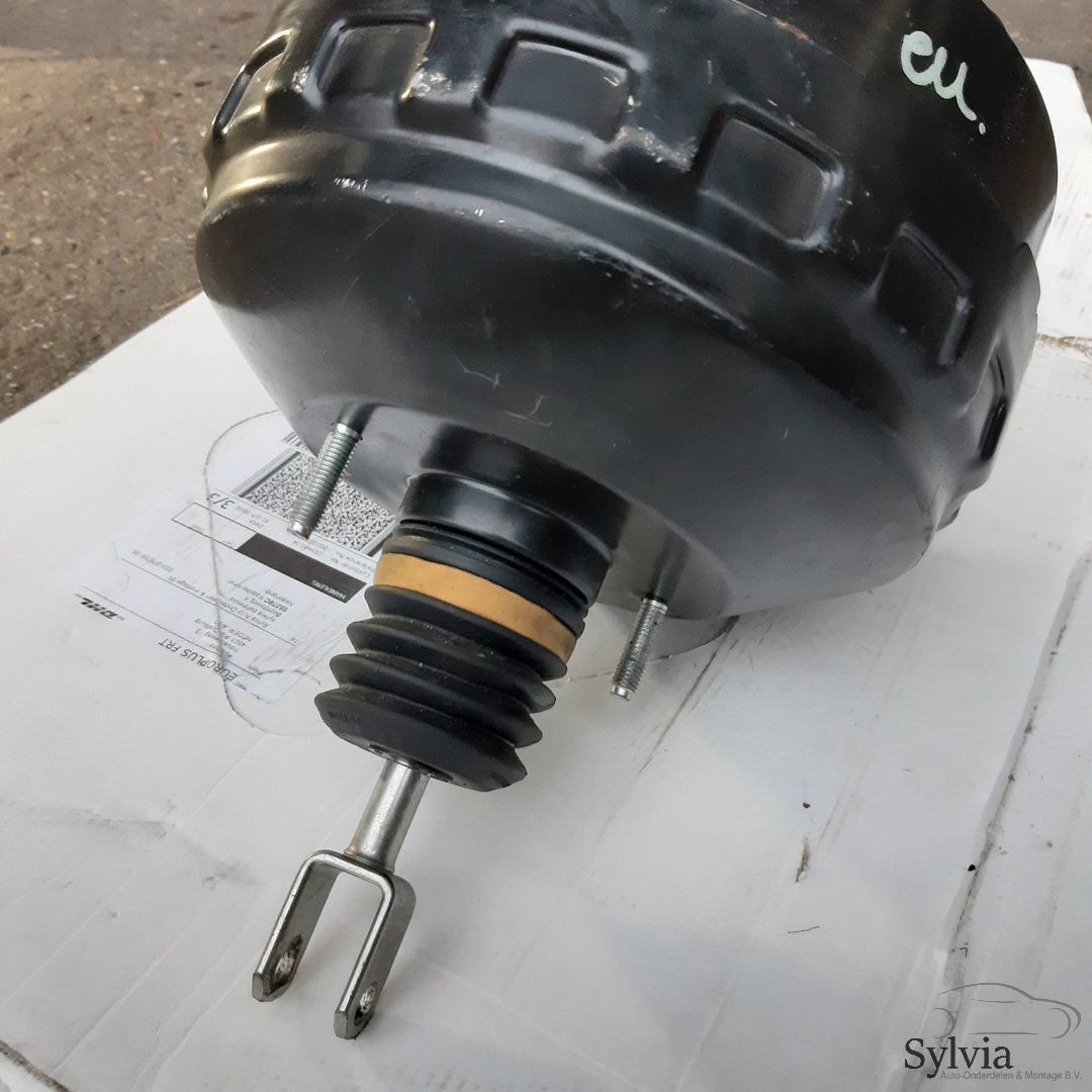 Rembekrachtiger BMW 3-Serie E90 E91 E92 E93 320d N47 N47N 6788038 brake booster usado en Menorca foto 2