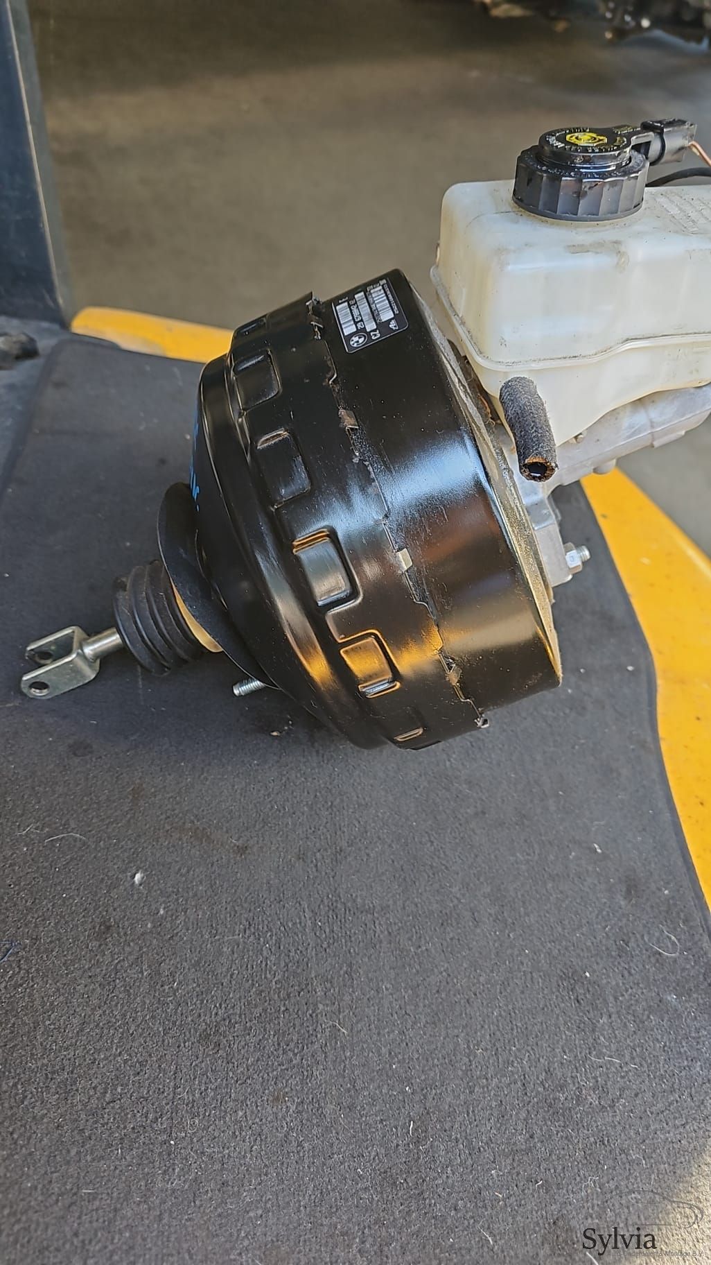 Rembekrachtiger BMW 3-Serie E90 E91 E92 E93 320d N47 N47N 6788038 brake booster usado en Menorca foto 7