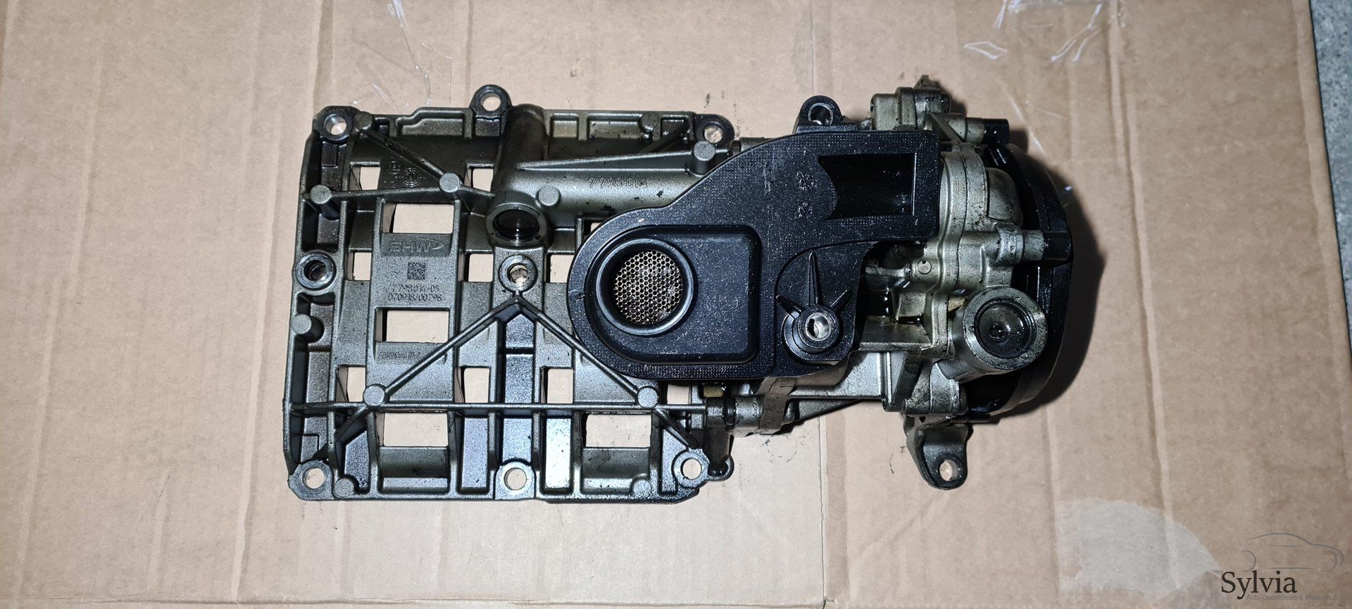 Oliepomp voor BMW met motorcode N47 7798014 oil pump usado en Menorca