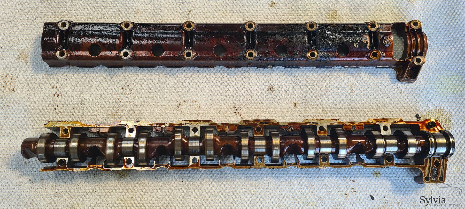 Nokkenas inlaat zijde BMW motor code N53 7521595 camshaft and accessories usado en Menorca