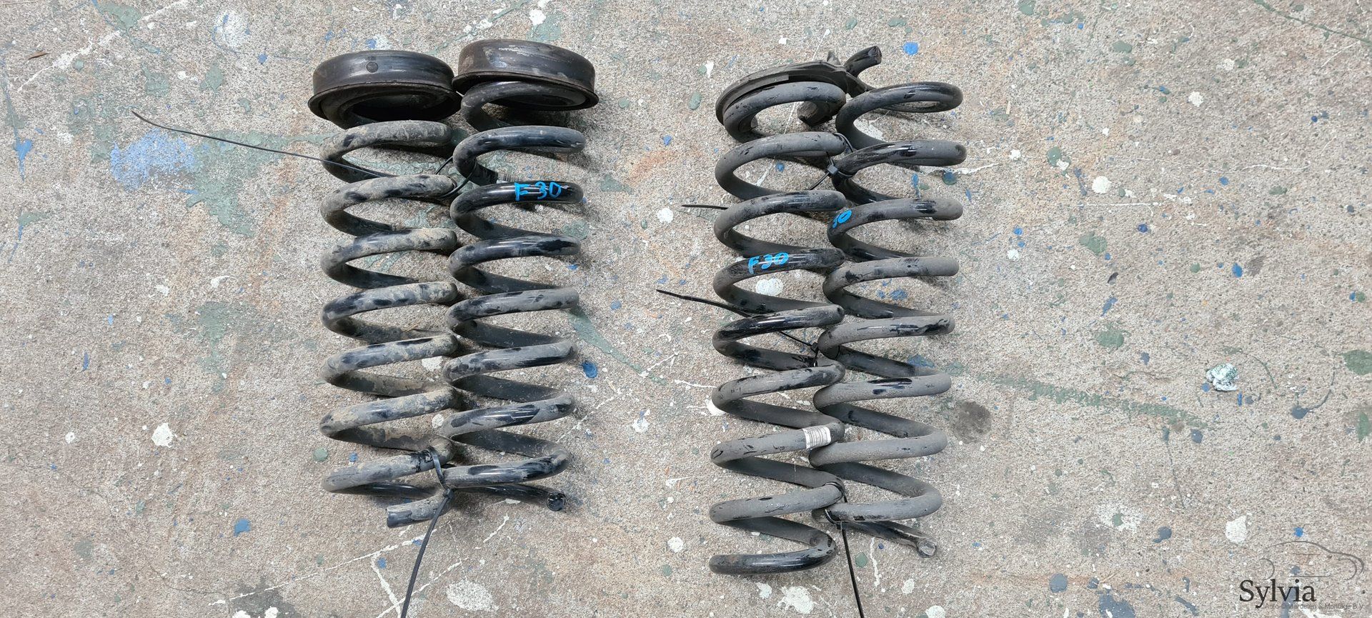 Achterveren Spiraal diverse veer codes BMW 3 serie F30 spring spiral left and right usado en Menorca