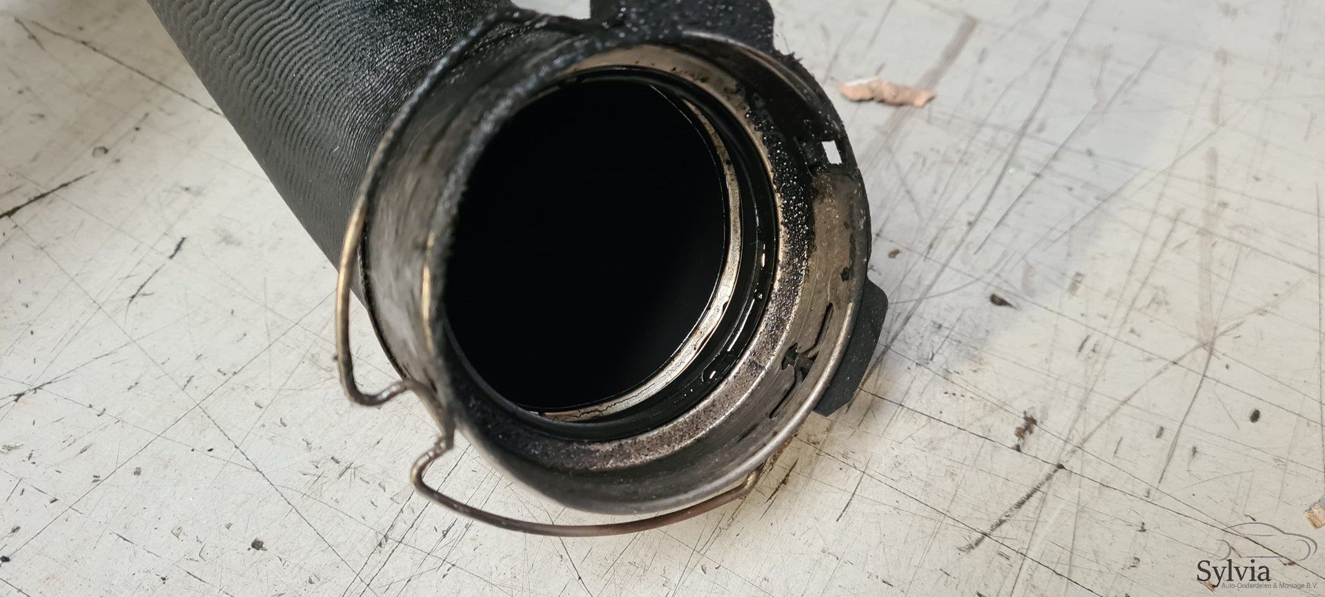 Intercooler turbo slang BMW 3 serie E90 E91 E92 E93 X1 E84 N47N 4737924 intercooler hose usado en Menorca foto 3