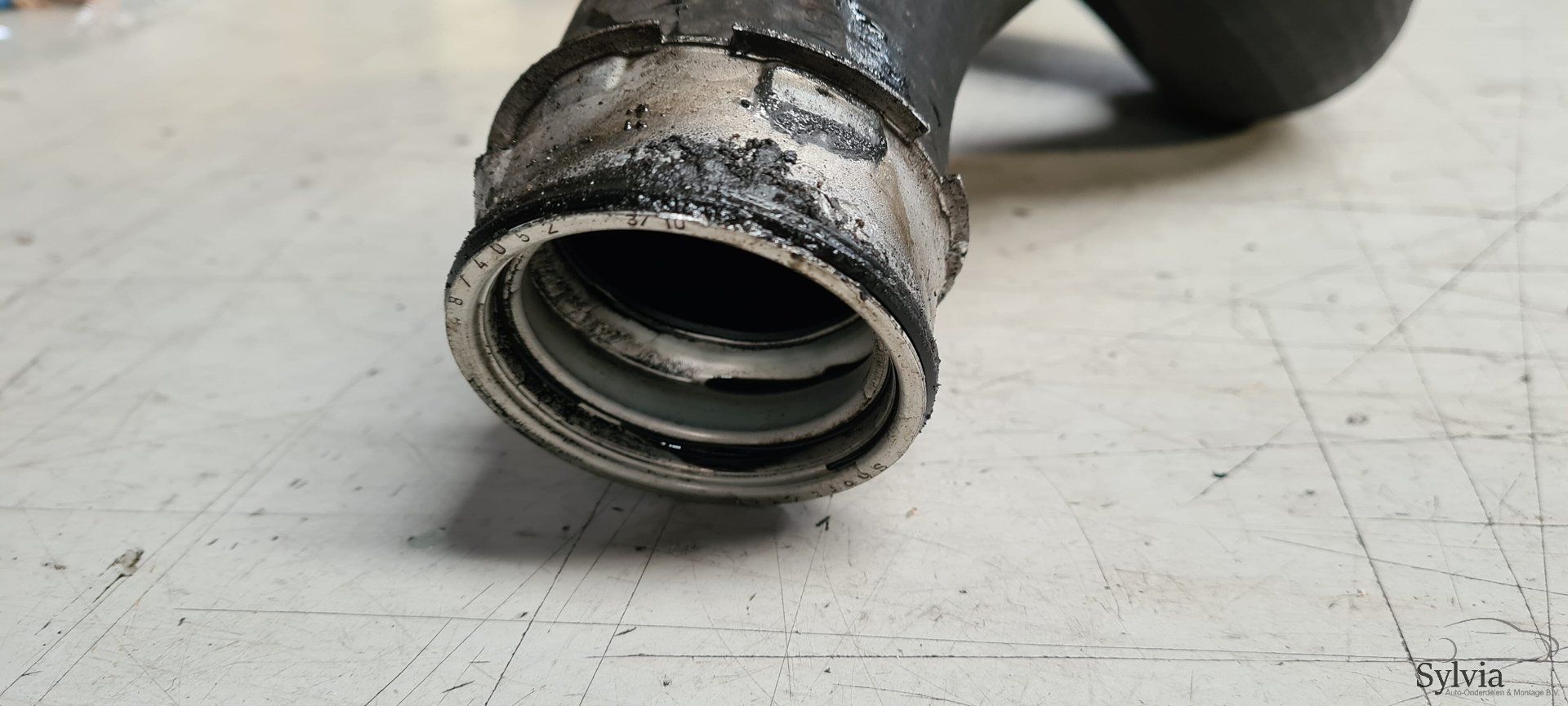 Intercooler turbo slang BMW 3 serie E90 E91 E92 E93 X1 E84 N47N 4737924 intercooler hose usado en Menorca foto 2