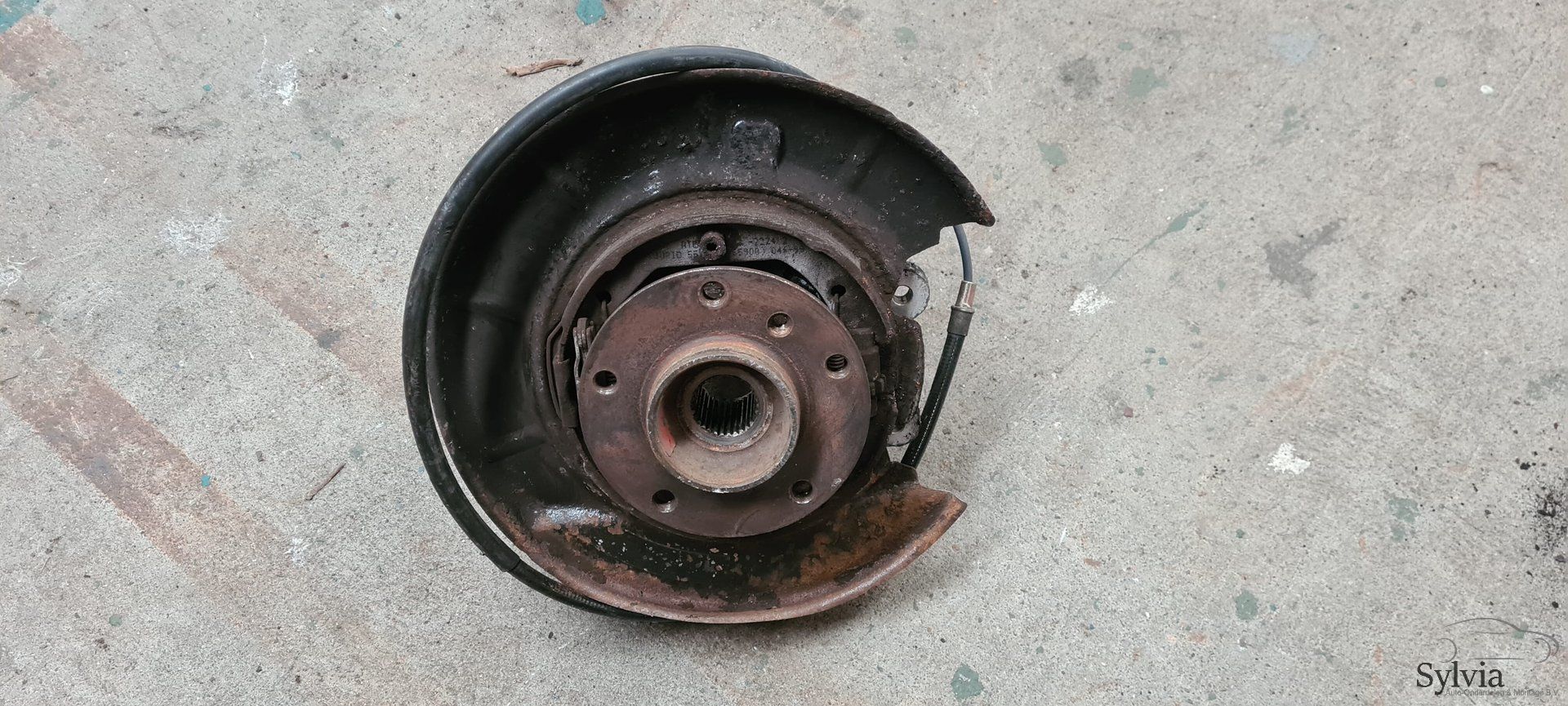 Fusee linksachter BMW 5 serie E39 Touring 1093655 33321093655 fusee and accessories usado en Menorca