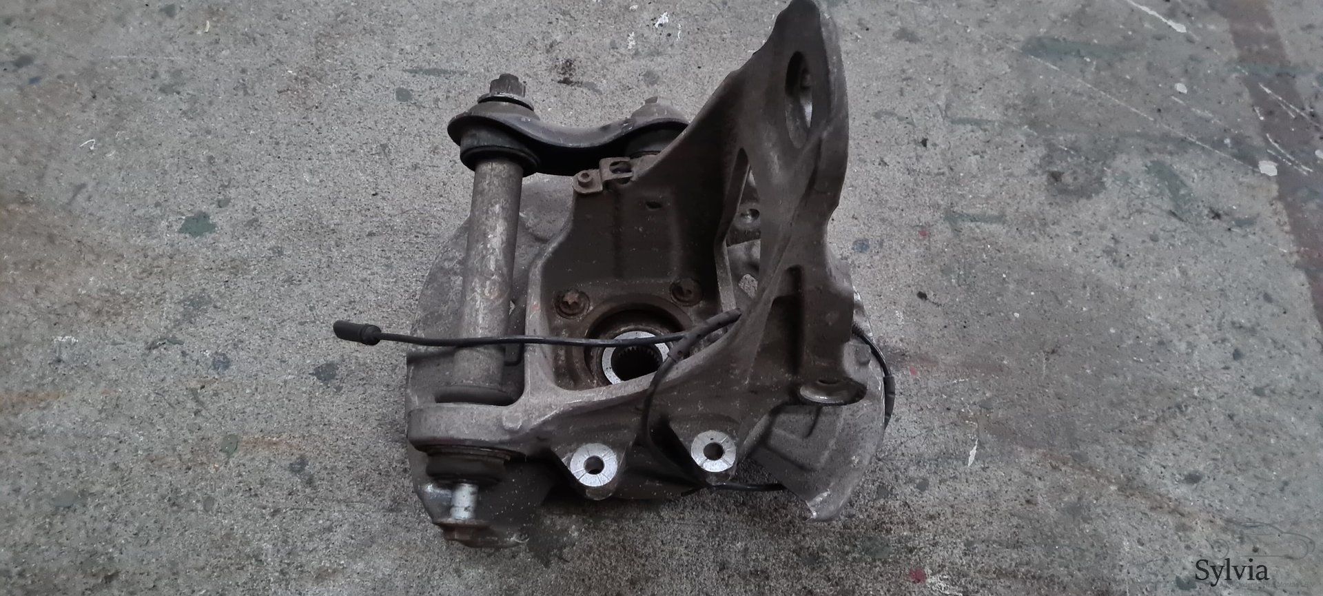 Fusee rechtsachter X5 E70 F15 X6 E71 E72 F16 6879102 33326879102 33326770982 6770982 fusee and accessories usado en Menorca foto 3