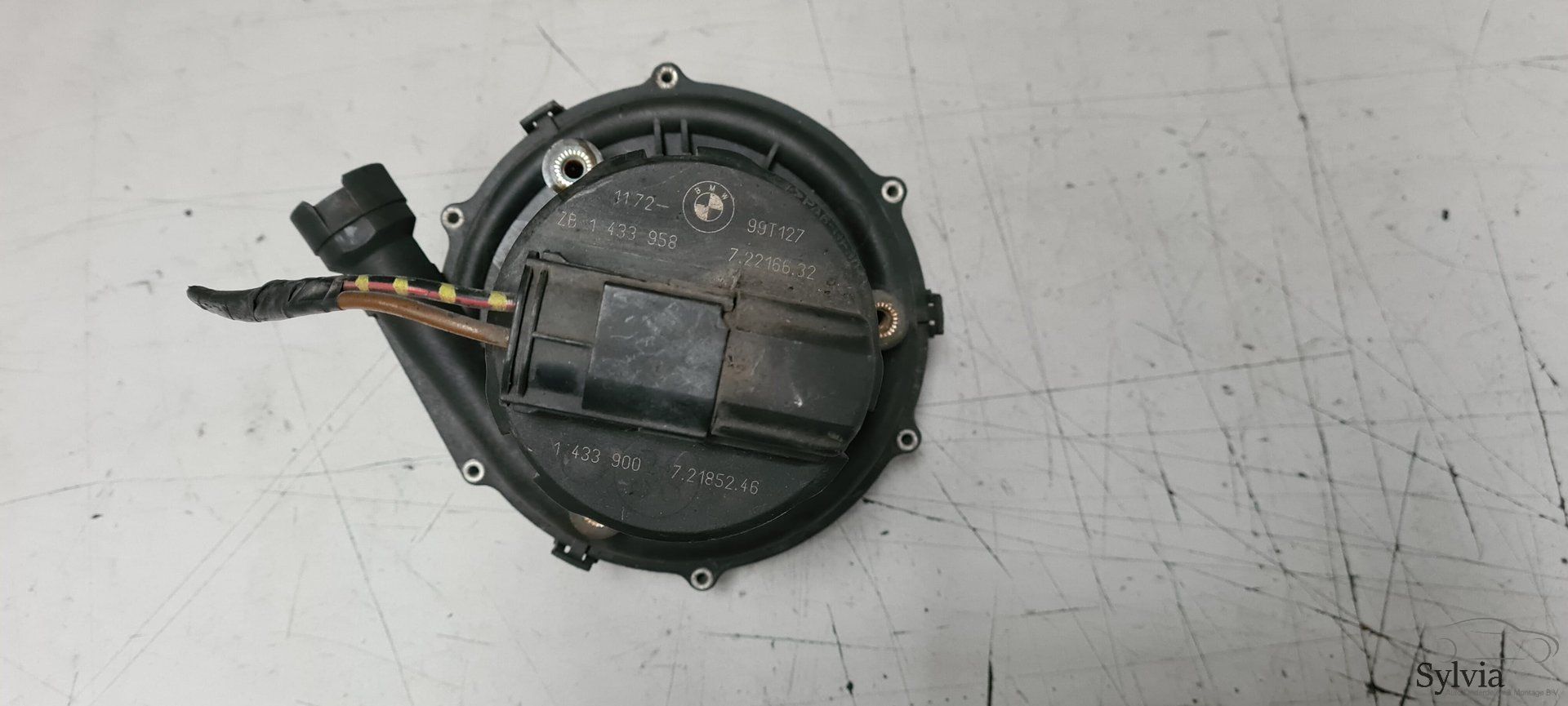 Luchtpomp escapegas BMW E39 E52 exhaust gas air pump usado en Menorca foto 4