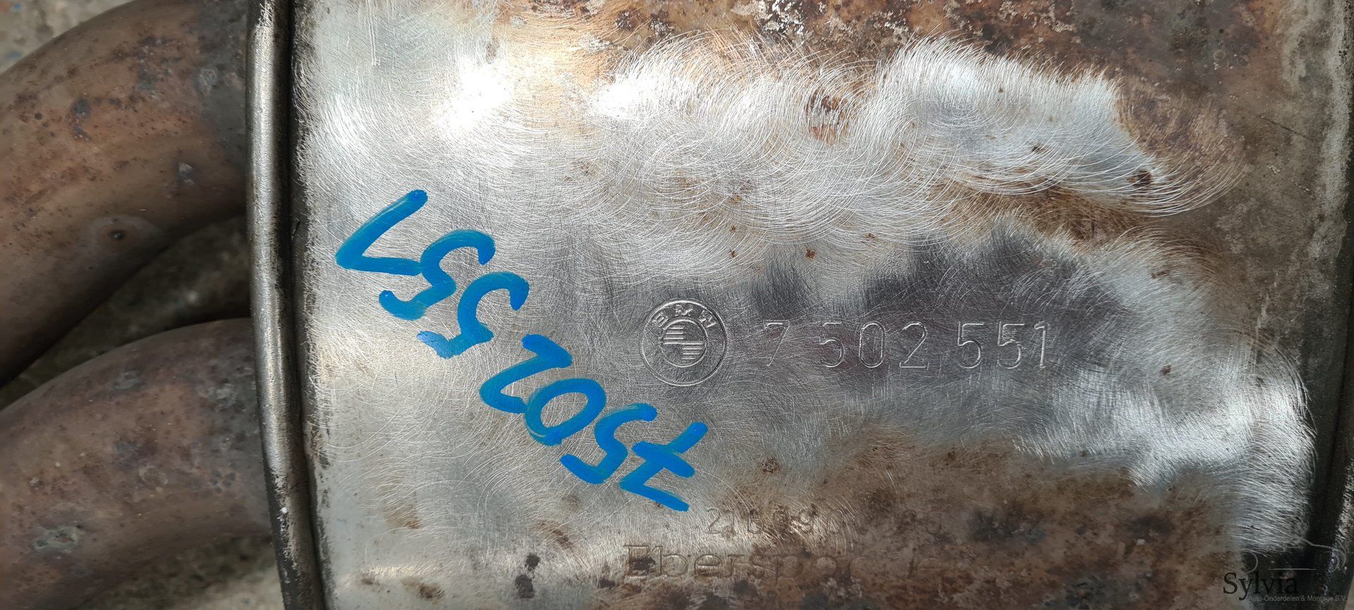 escape middendemper BMW 3 serie E46 M54 7502551 muffler middle muffler usado en Menorca foto 4