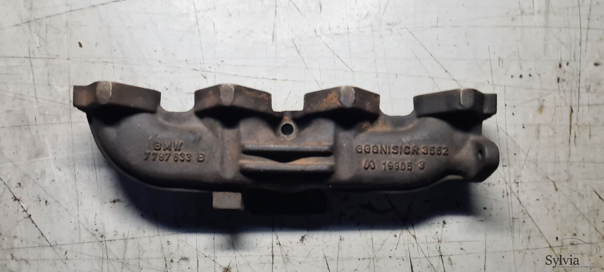 escapespruitstuk BMW M47N2 7787633 exhaust manifold usado en Menorca