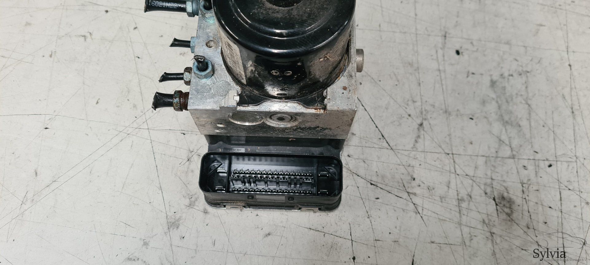 ABS Pomp BMW X3 F25 X4 F26 6851086 / 6851087 abs pump usado en Menorca foto 2
