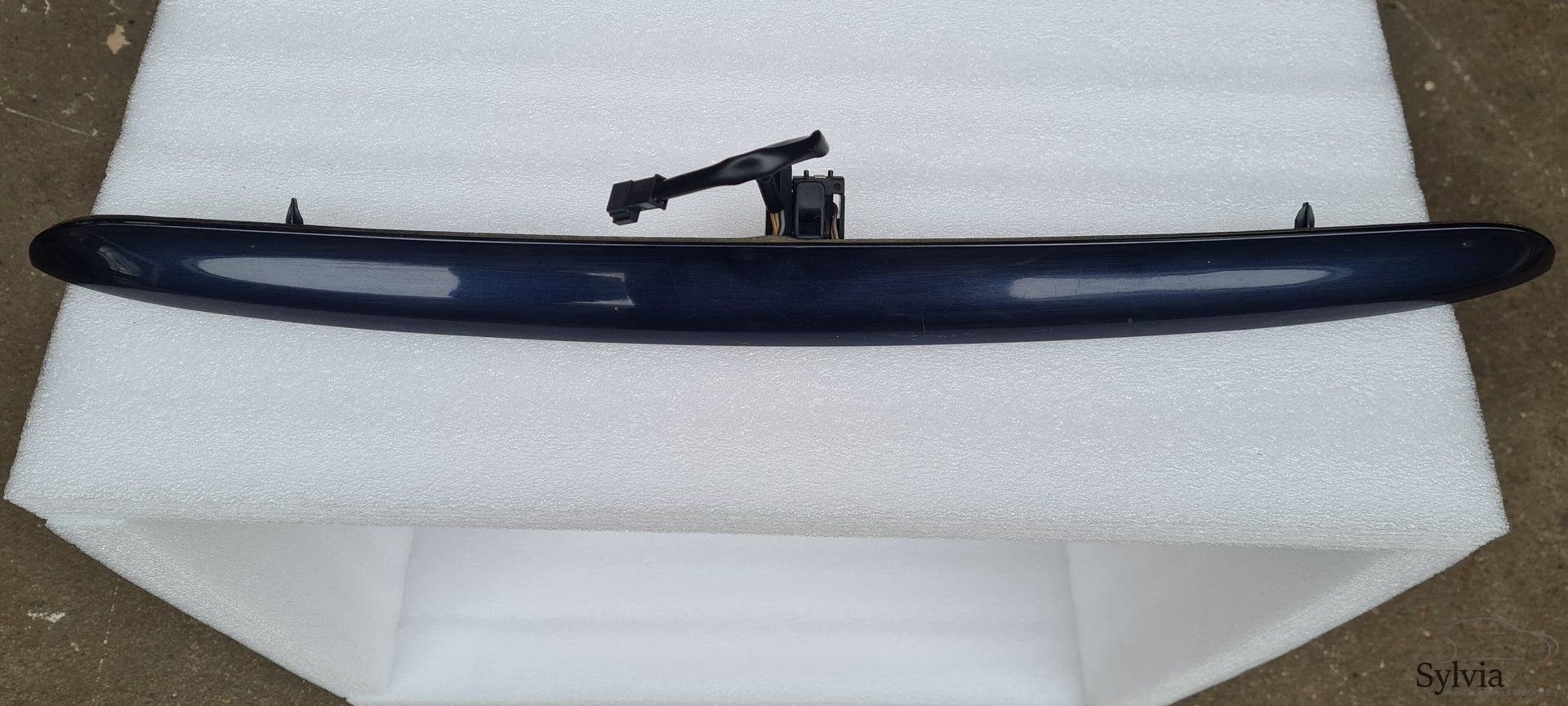 Greeplijst kofferdeksel Kentekenverlichting en achterklep opener BMW 3 serie E46 Sedan LCI Compact 0033297 license plate lighting usado en Menorca