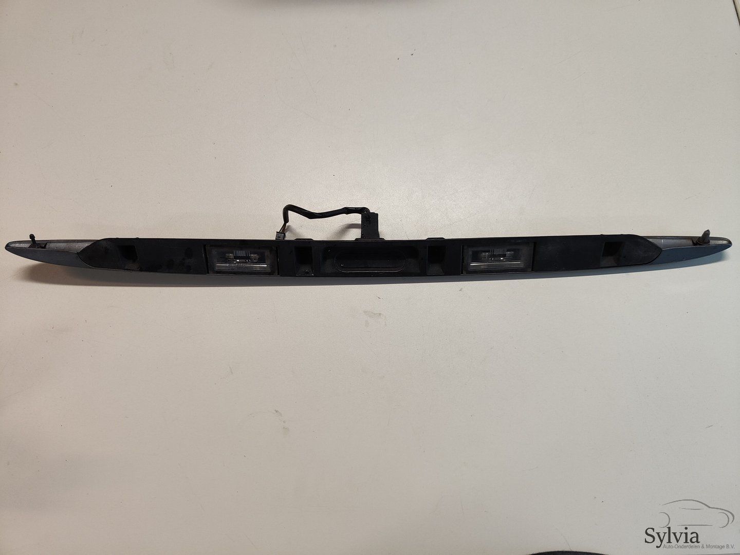 Greeplijst kofferdeksel Kentekenverlichting en achterklep opener BMW 3 serie E46 Coupe Facelift 7064313 license plate lighting usado en Menorca